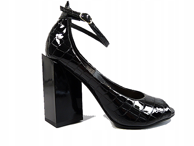 Černé lakované lodičky na koženém podpatku Sala 37