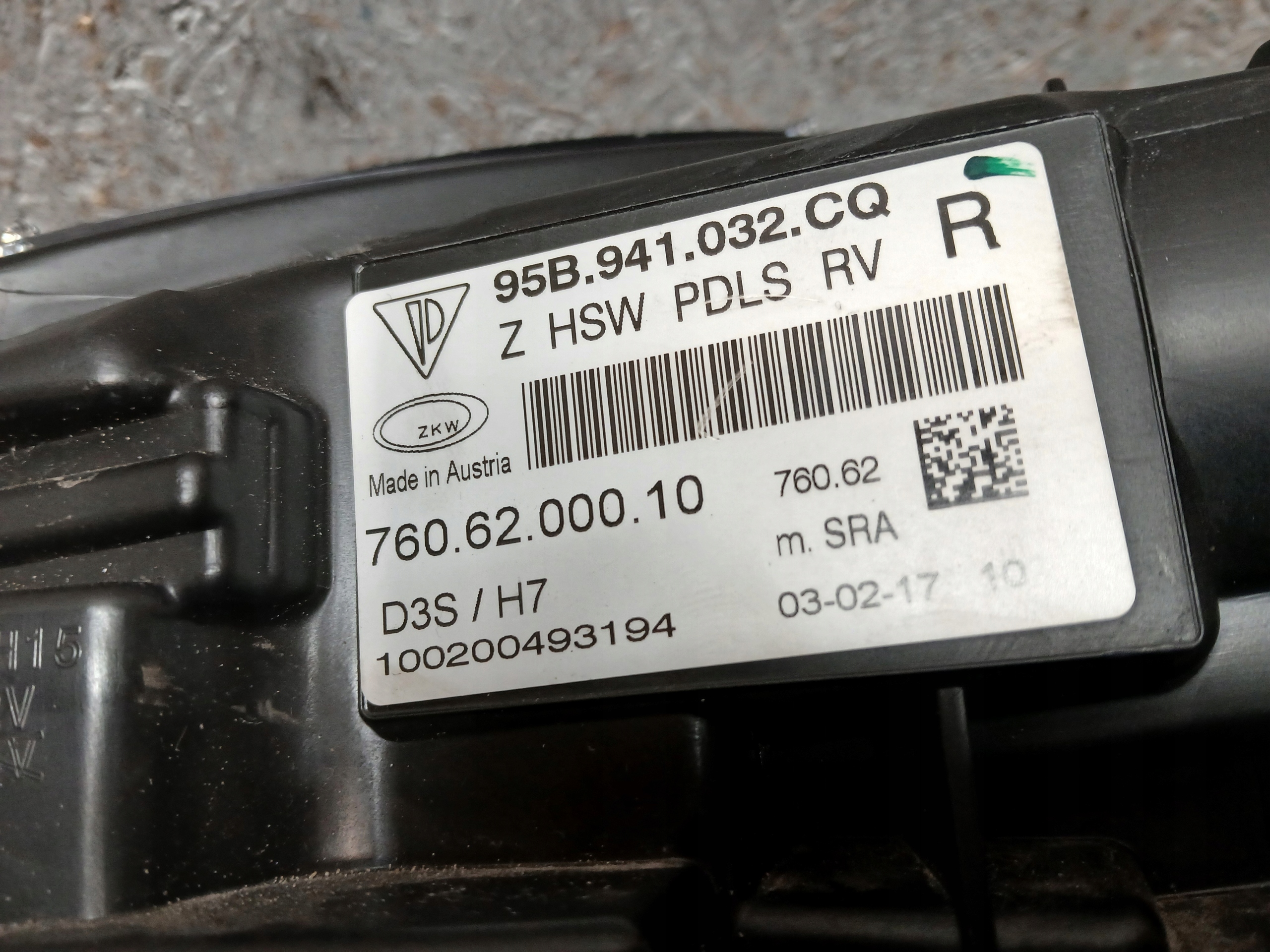 light front right PORSCHE MACAN XENON 95B 95B941032CQ