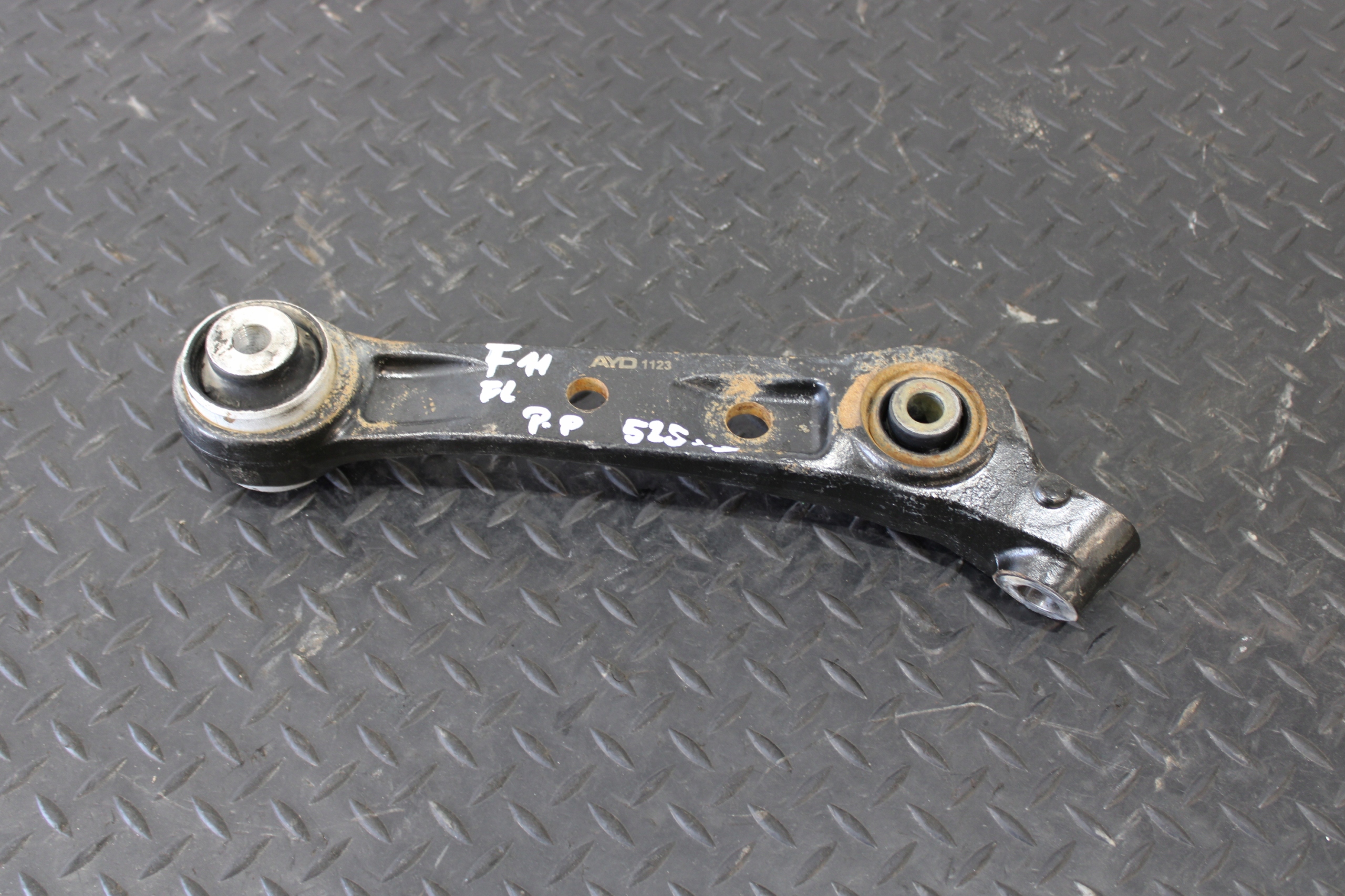 arm right front BMW 5 F10 F11 LIFT