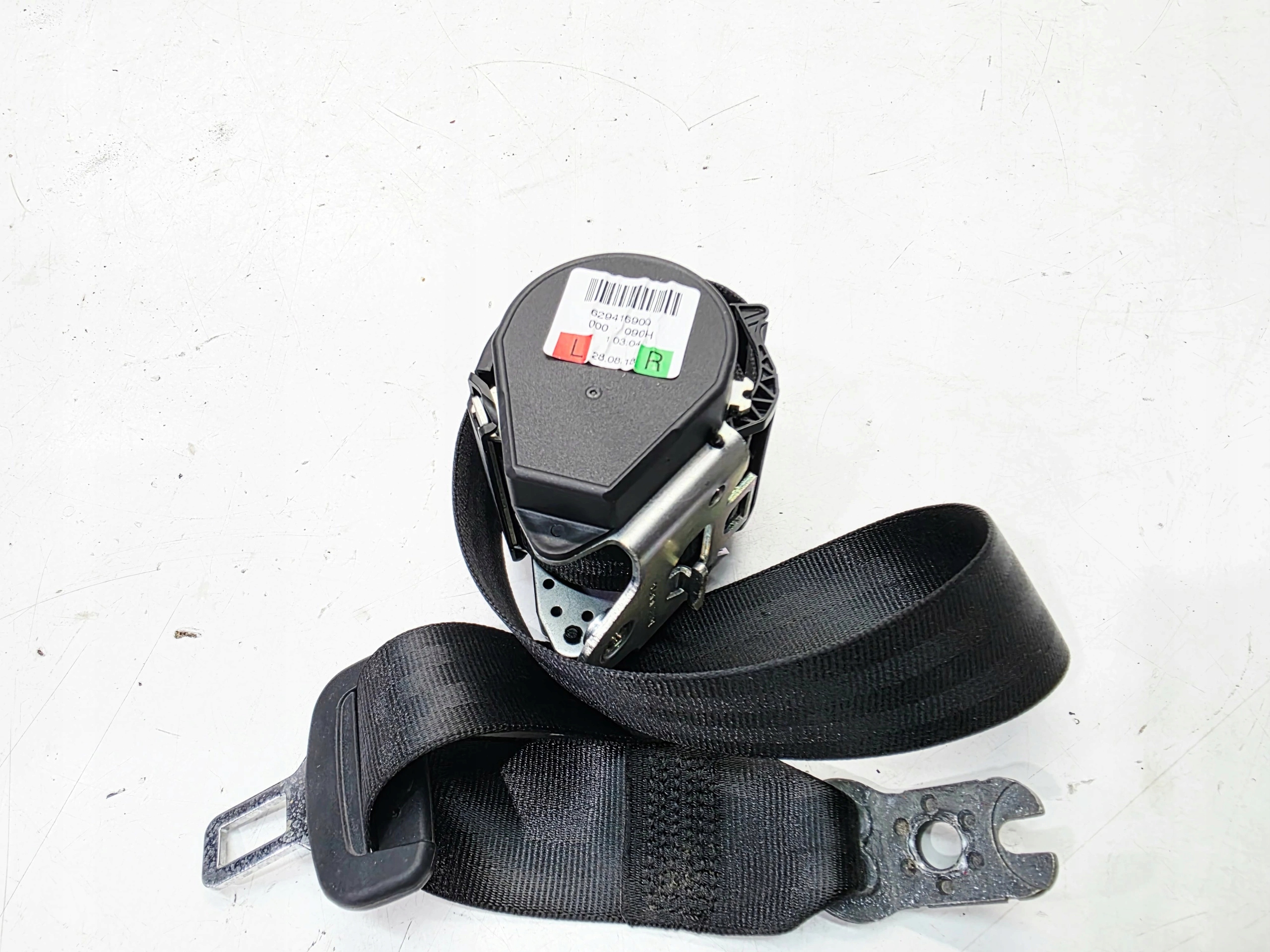 Gurten Sicherheits rechts oder links heck AUDI A3 8V Sedan LIFT 8V5857805B