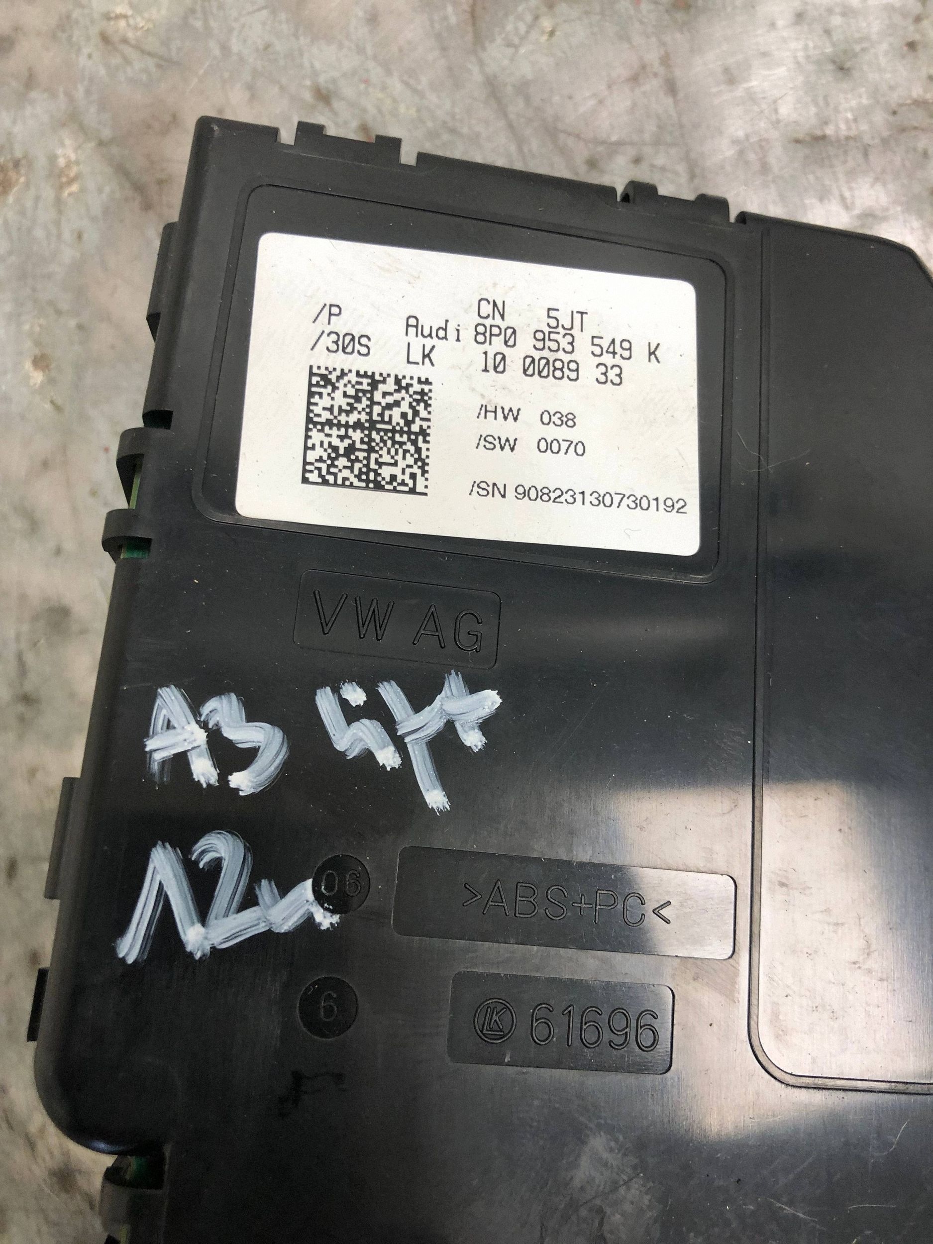 sensor winkel kurvenlicht AUDI A3 8P LIFT 8P0953549K
