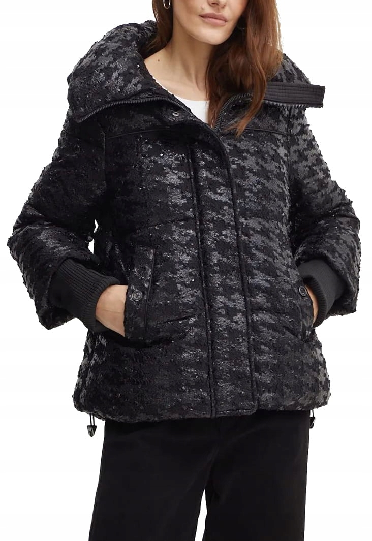 Dámská Zateplená Černá Péřová Prošívaná Dámská Módní Bunda Guess Xs