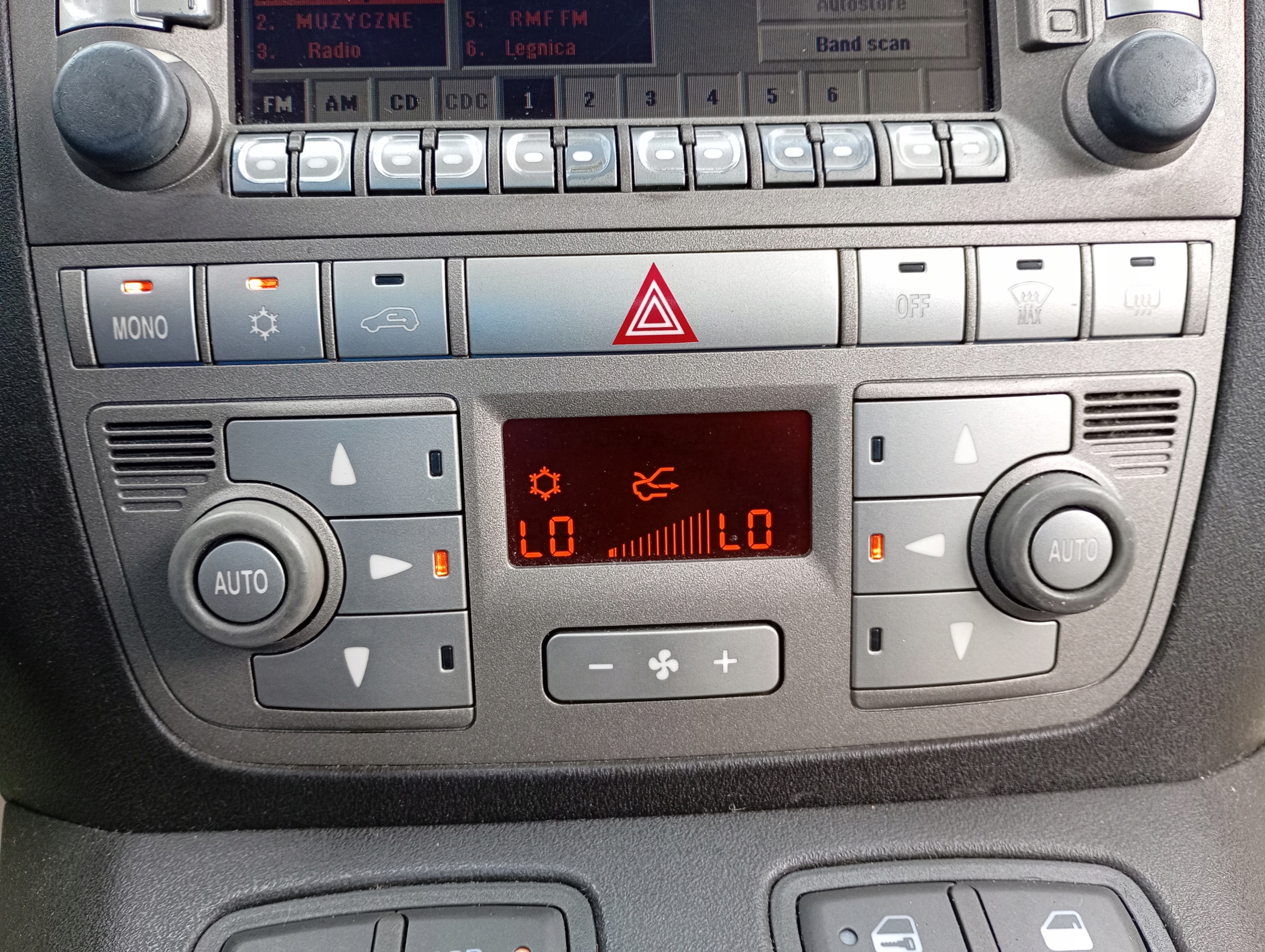 Lancia Musa 03-11 REGULACJA PANEL Controllo OGRZEWANIA BOCCHETTE