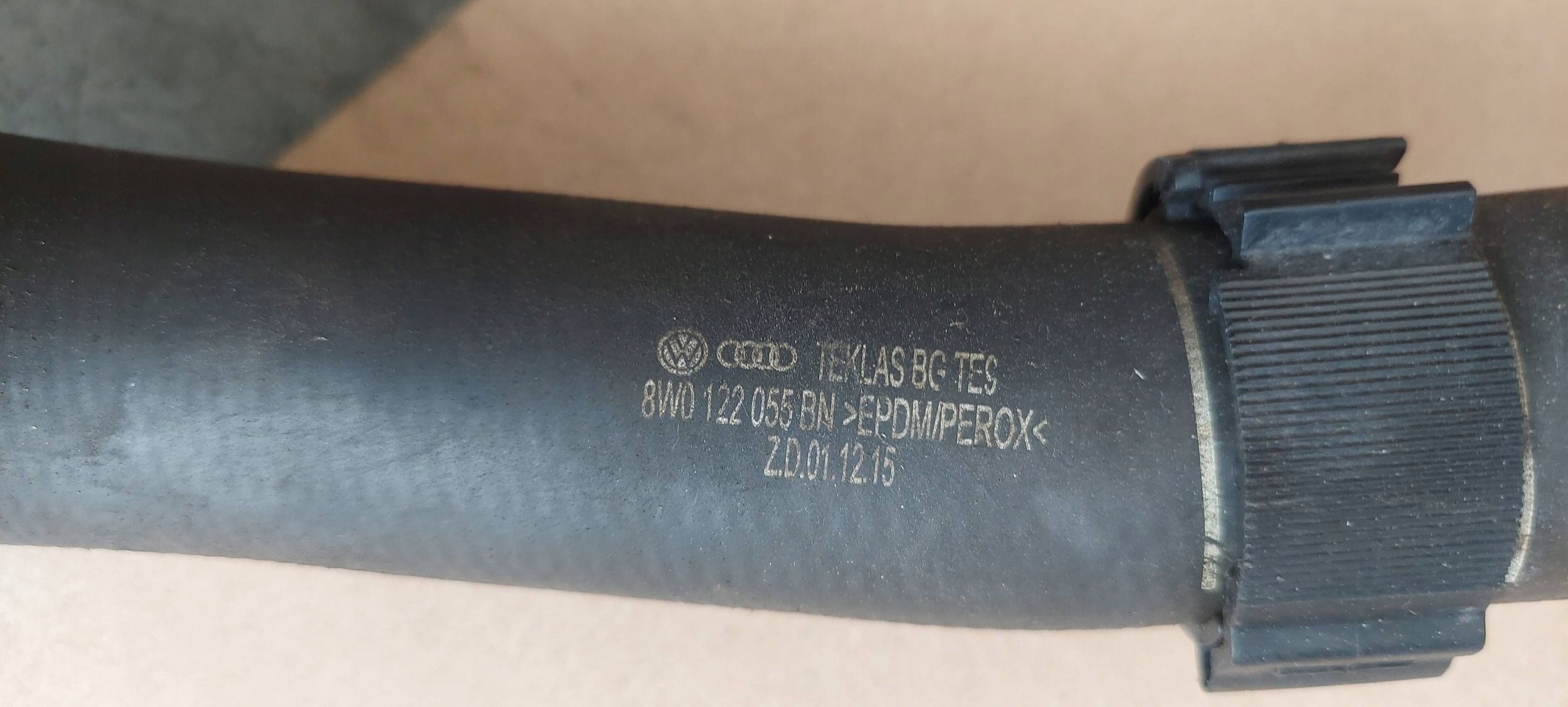 cijev crijevo vode AUDI A4 B9 A5 8W 2.0 TFSI 8W0122055BN