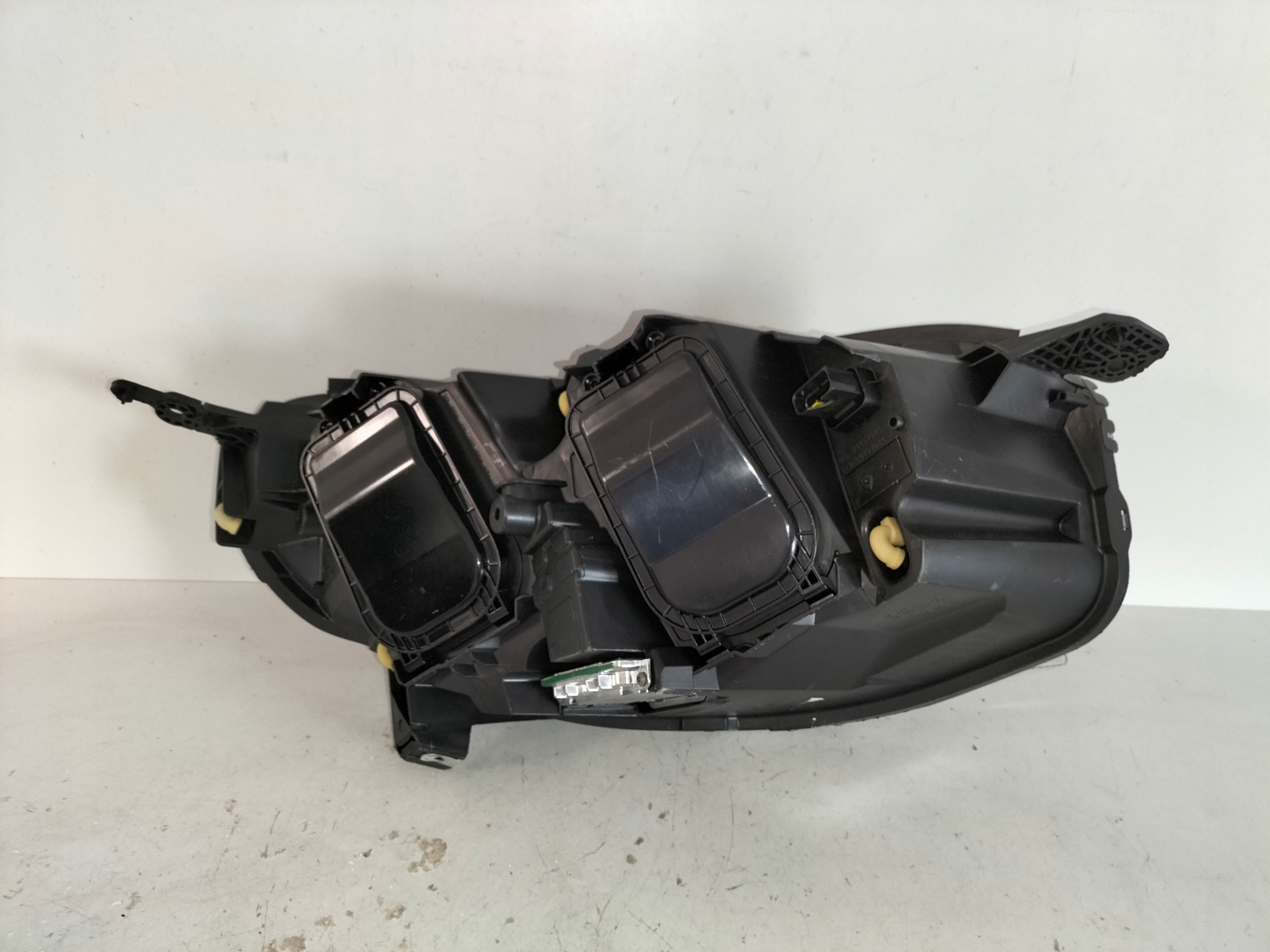 light front reflektor left CITROEN JUMPY III 16- SAPCETOURER XENON