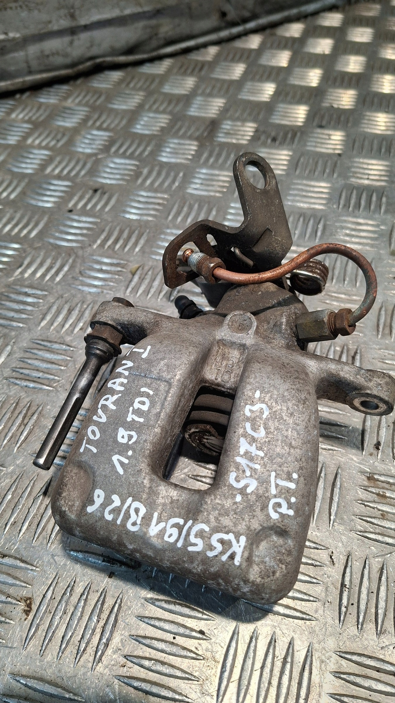 caliper brake right rear part VW TOURAN and 1.9TDI