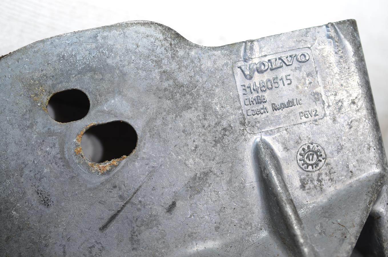 engine mount Volvo V40 II lift