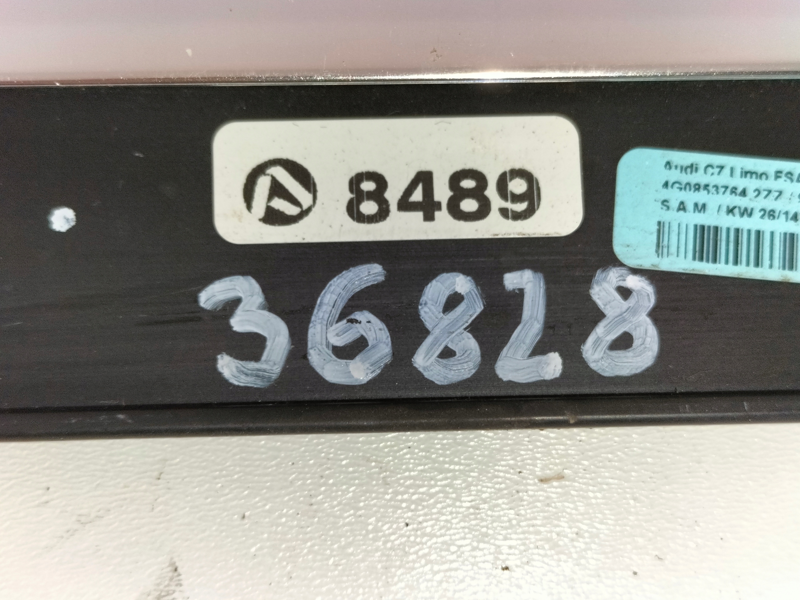 moulding dust rear part right AUDI A6 C7 4G0 11-18