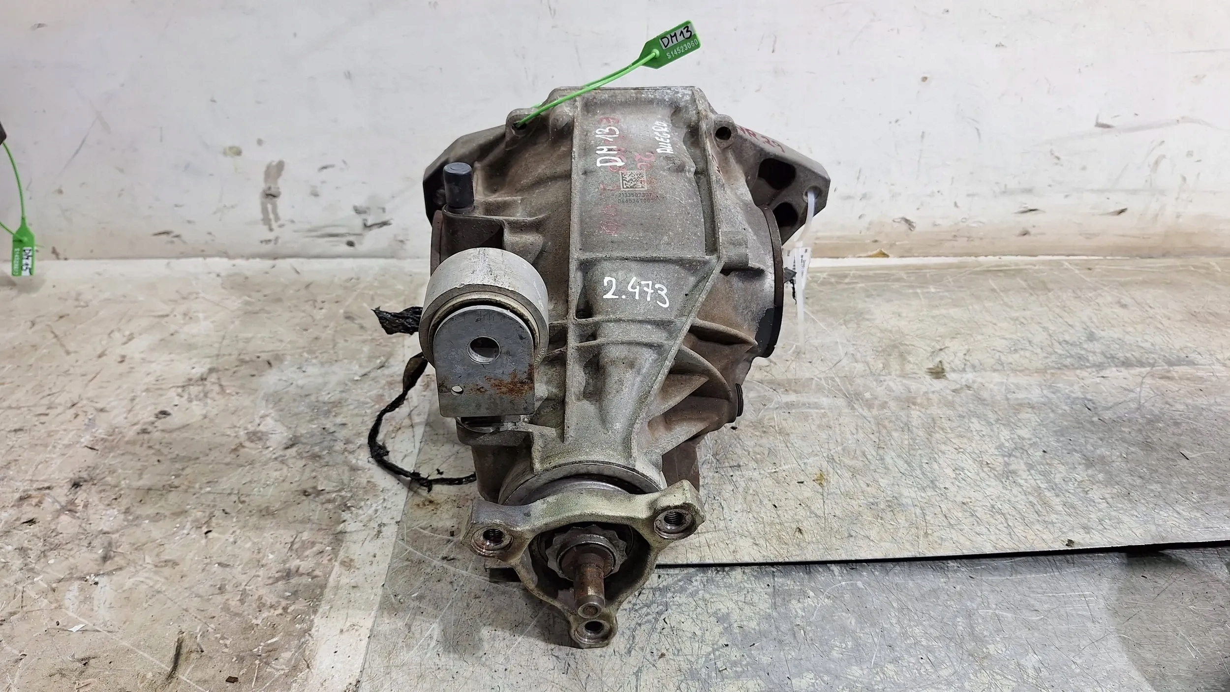differential diff rear part 2,473 2133507307 Mercedes W213 W205