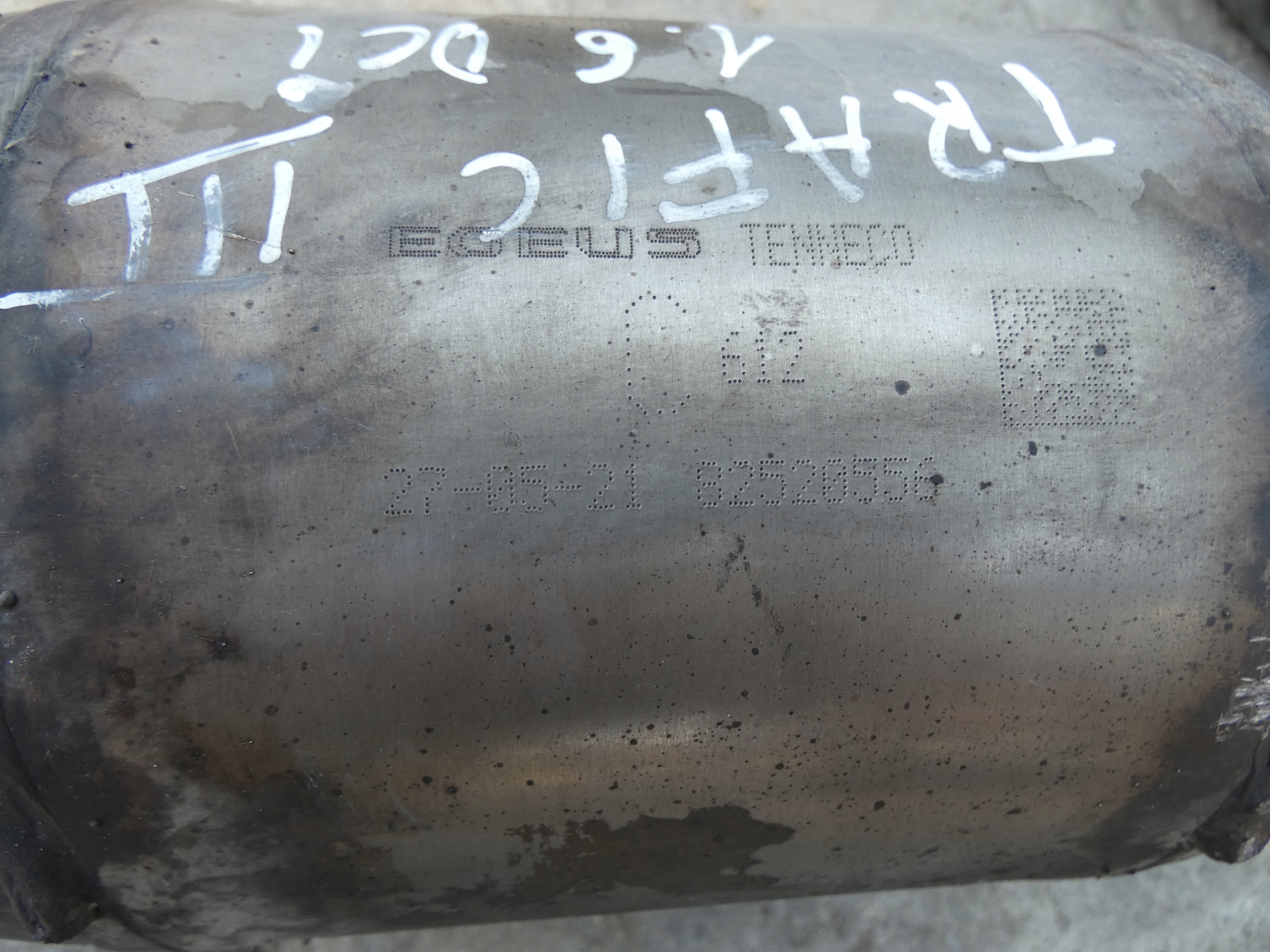 RENAULT TRAFIC III VIVARO B 14r> DPF catalyst exhaust pipe 1.6 DCI 82520556