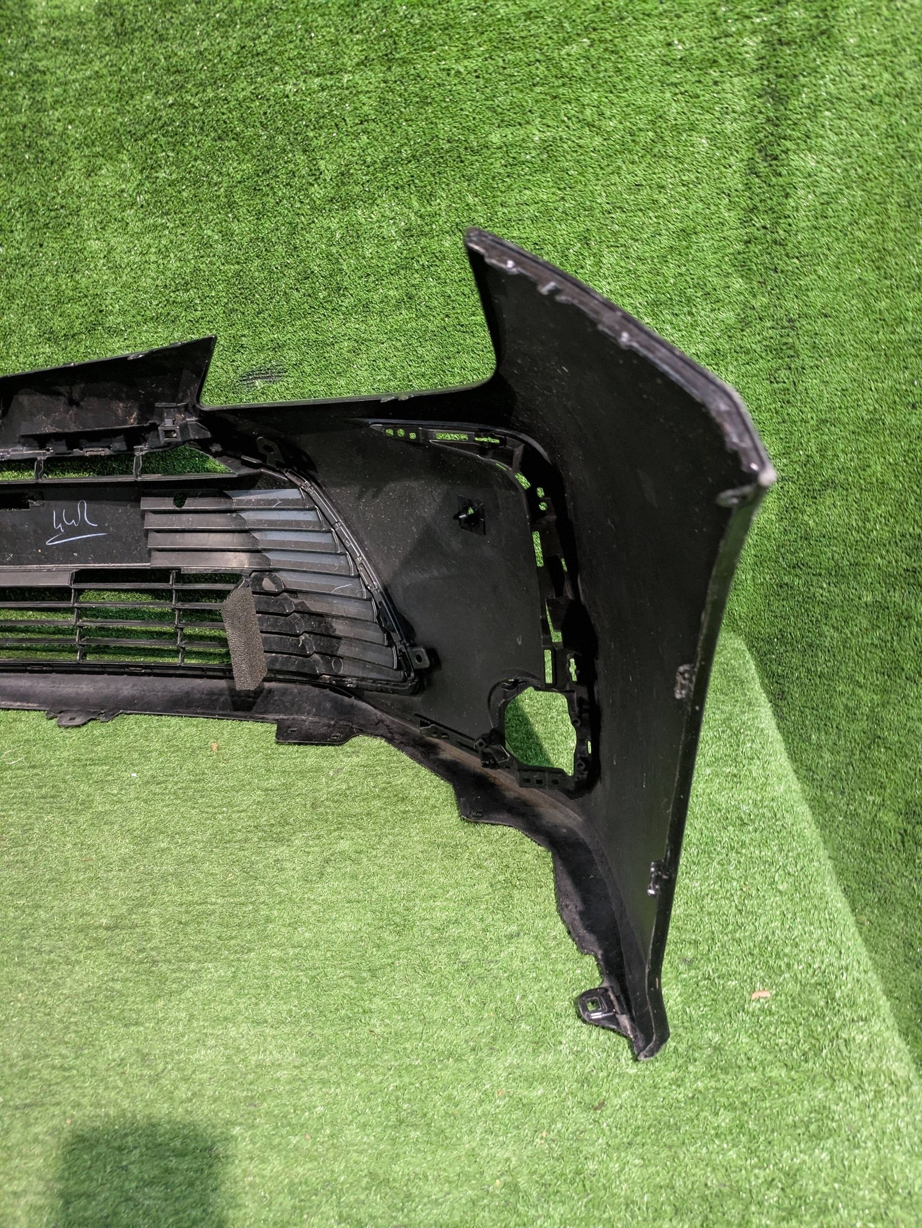 front bumper front TOYOTA COROLLA E21 sedan 18- NR.Z9473