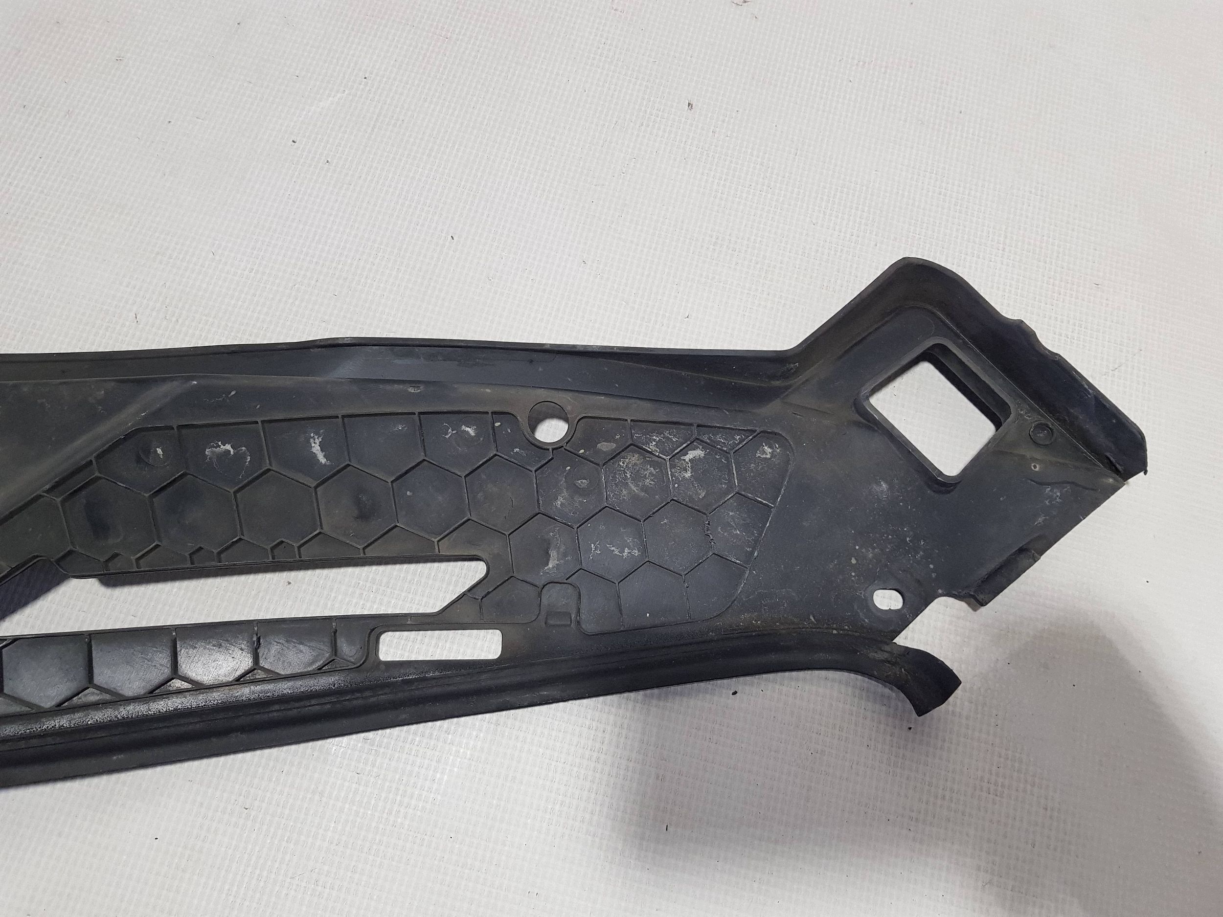 MERCEDES R class W251 LIFT right front panel cover 2518840274