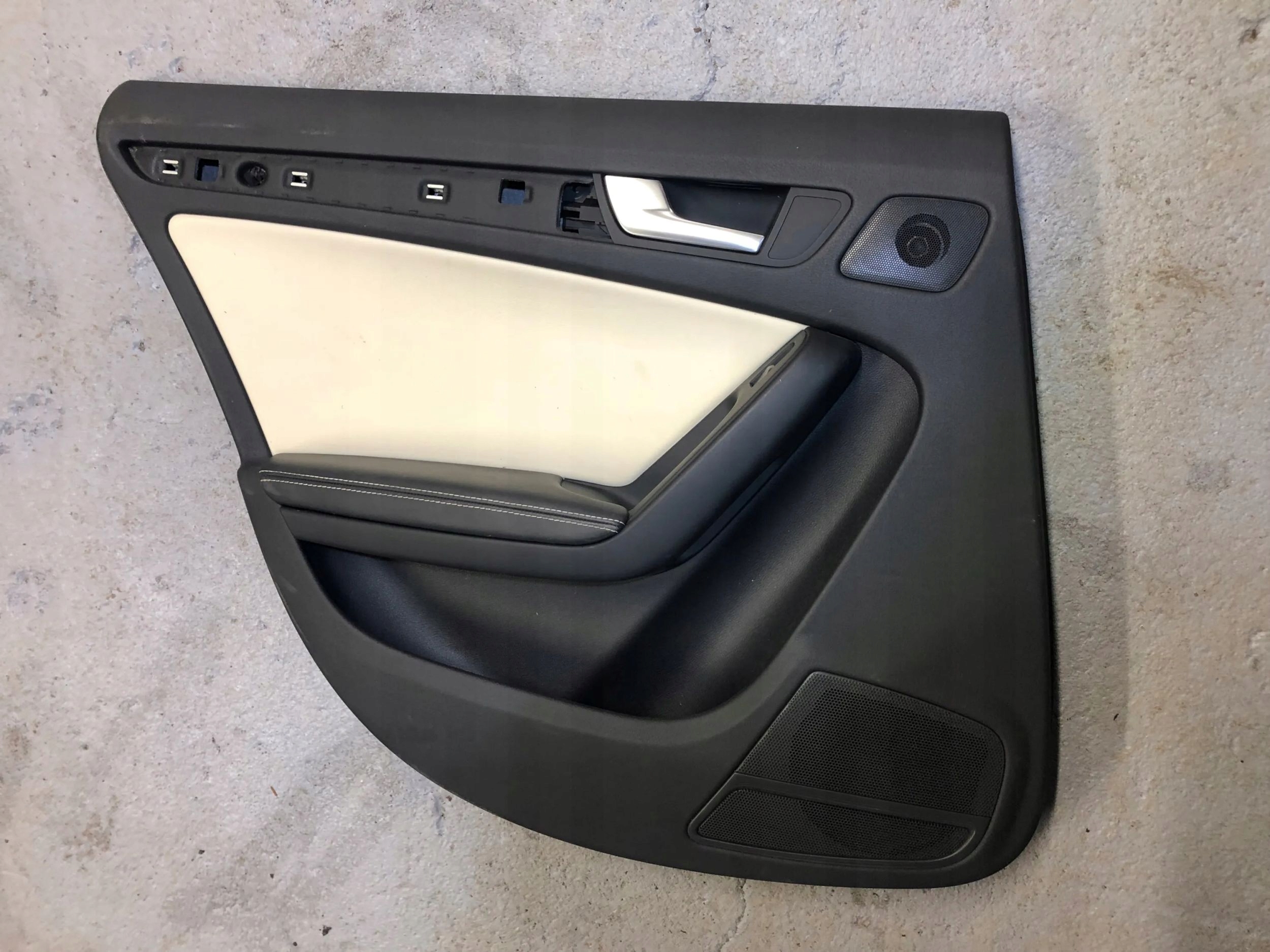 AUDI A5 SPORTBACK side upholstery left rear part 0095