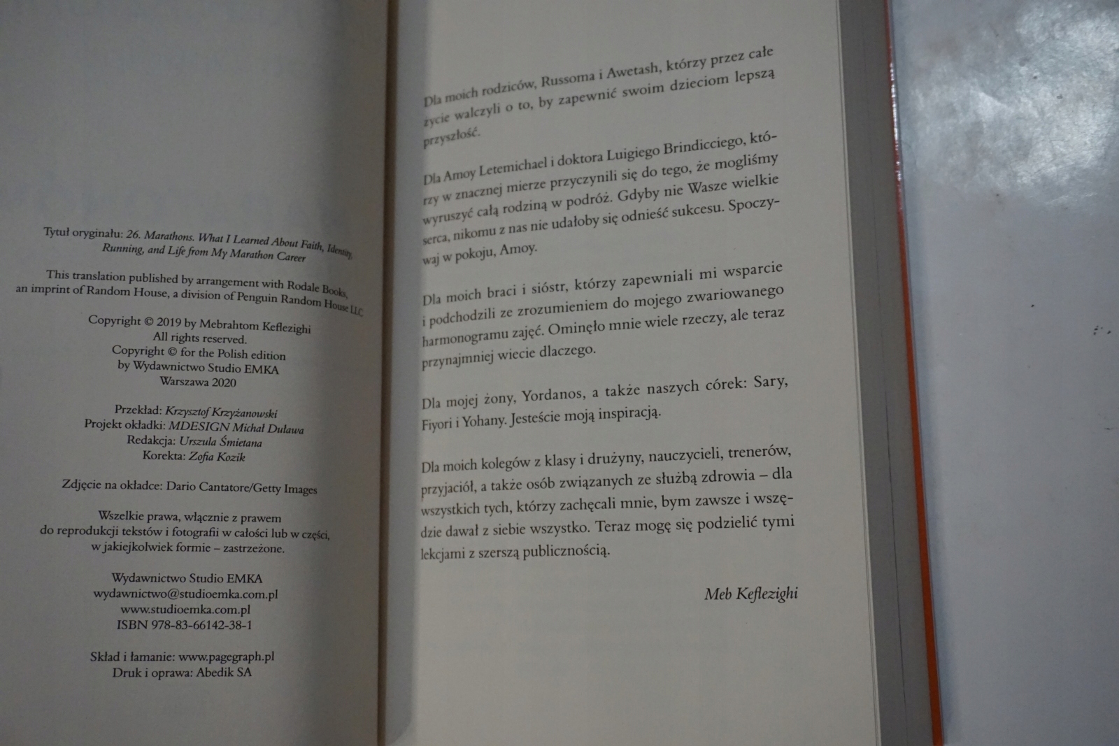 26 MARATONÓW MEB KEFLEZIGHI SCOTT DOUGLAS Tytuł 26 maratonów. Moje życie w biegu