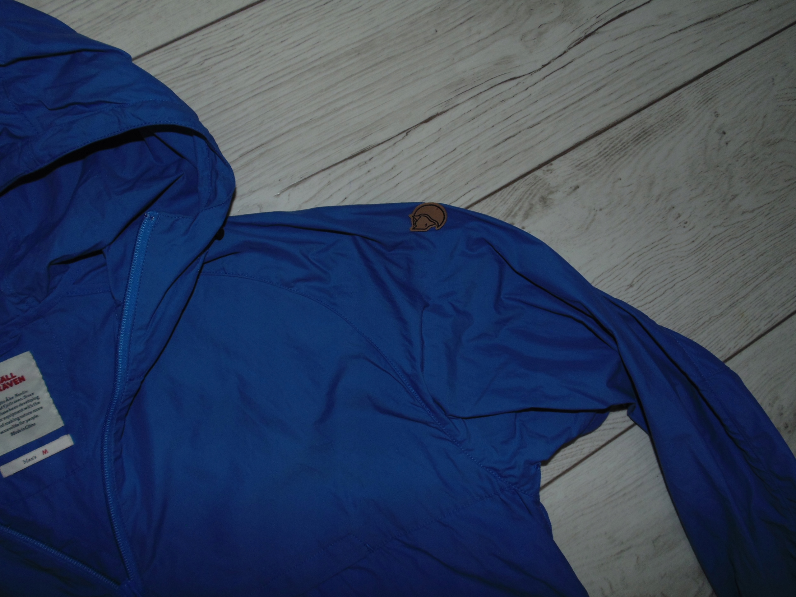 FJALLRAVEN KURTKA MĘSKA WIATRÓWKA r. M / L Model HIGH COAST WIND ANORAK
