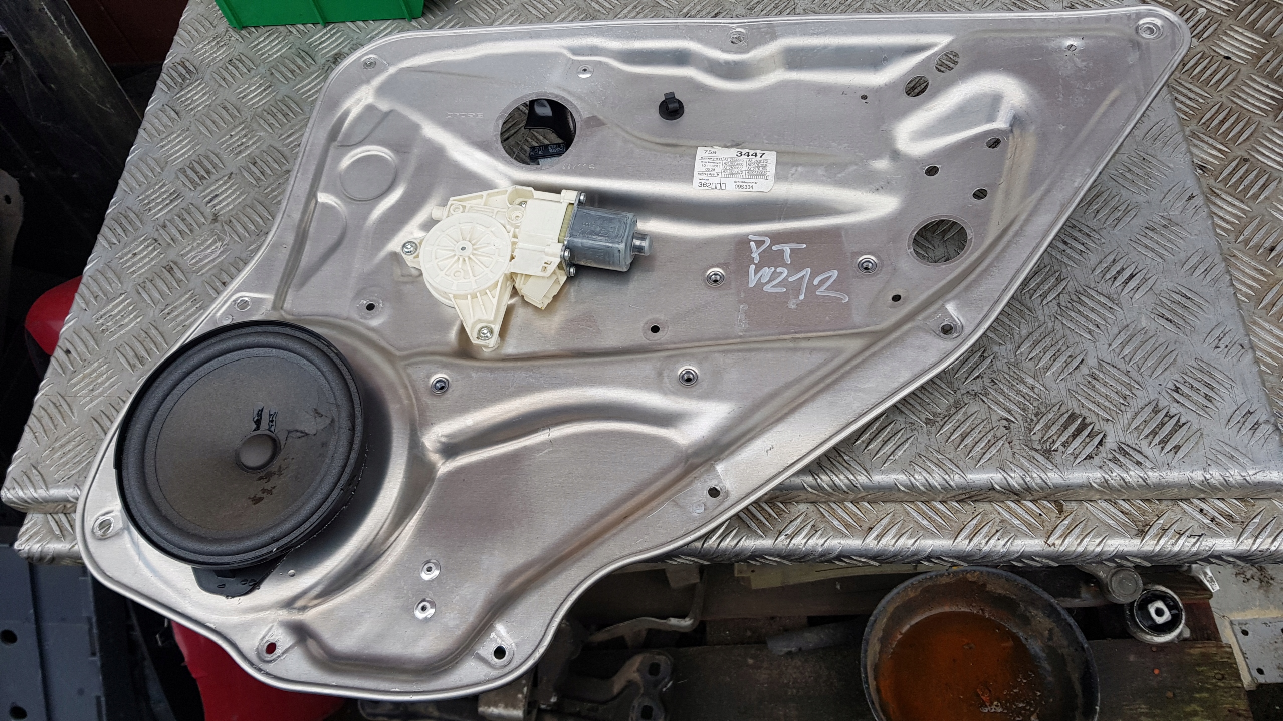 MERCEDES W212 window regulator right rear part mini motor