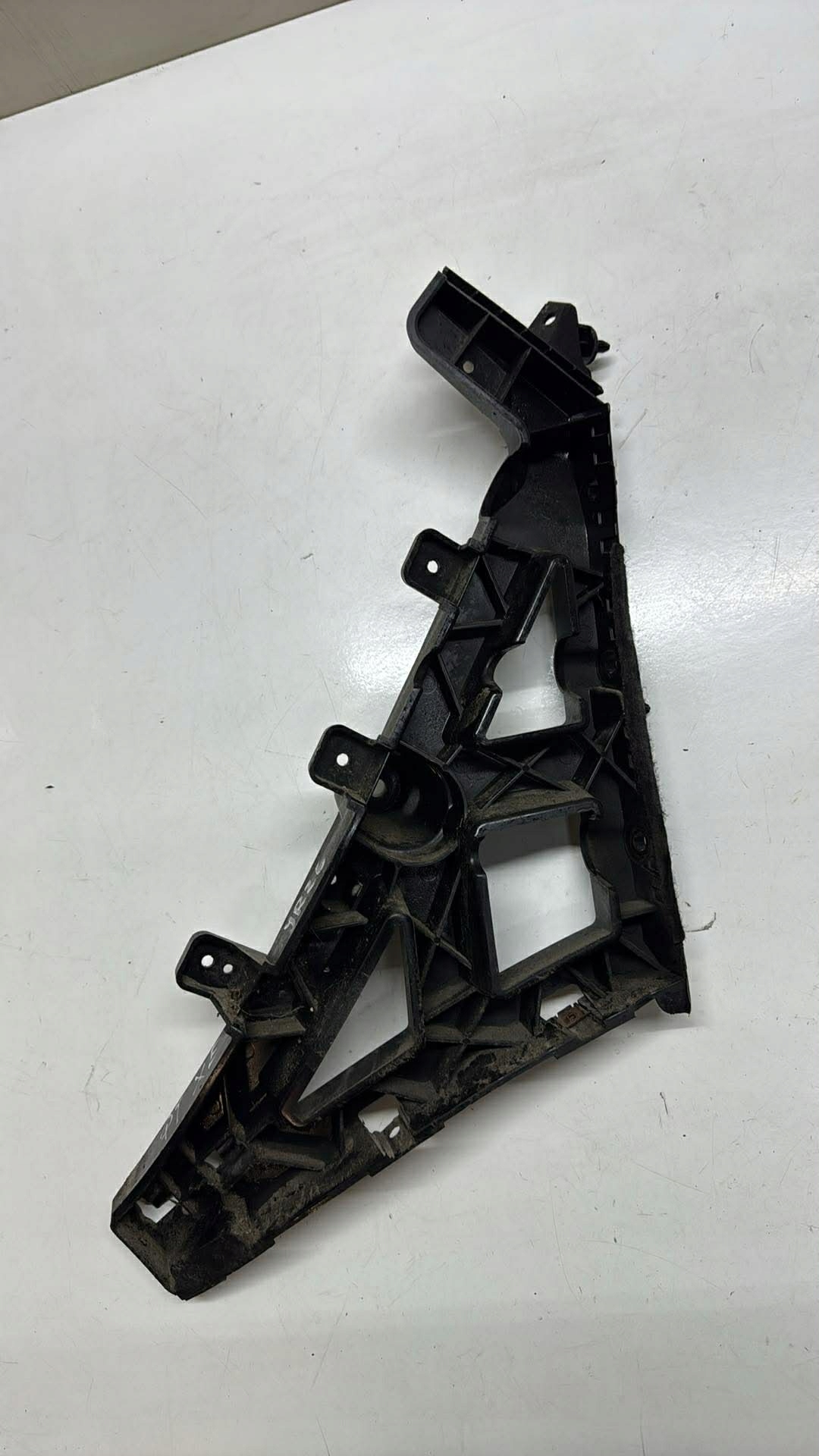 JAGUAR XE bumper bracket rear part right original GX73-17A881-AD