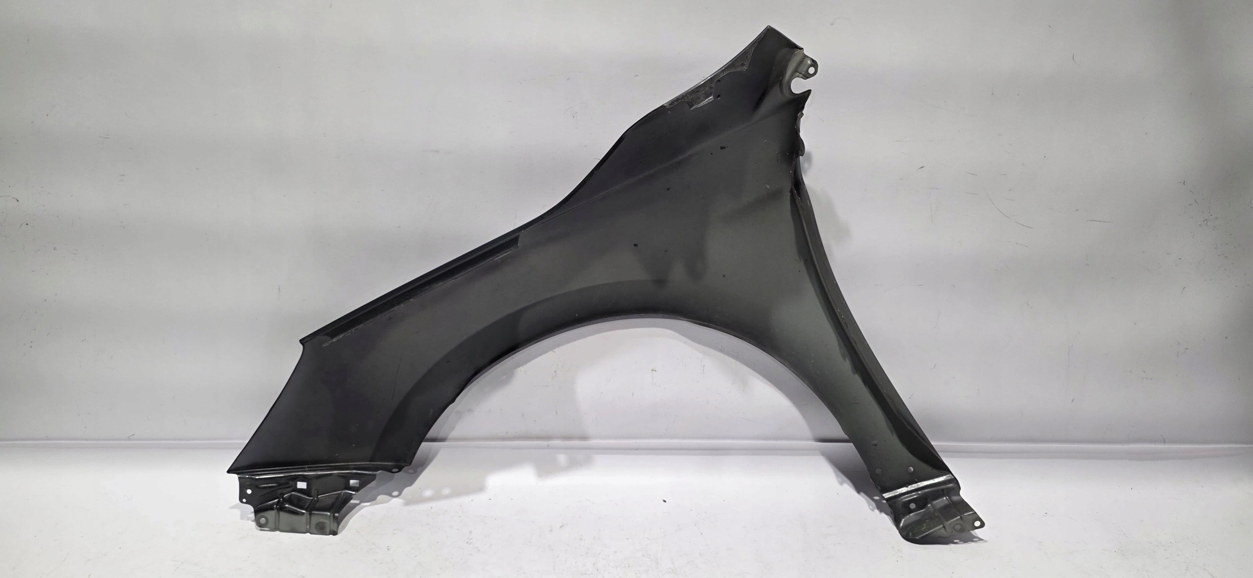 fender right front SUBARU OUTBACK V 14-18 original