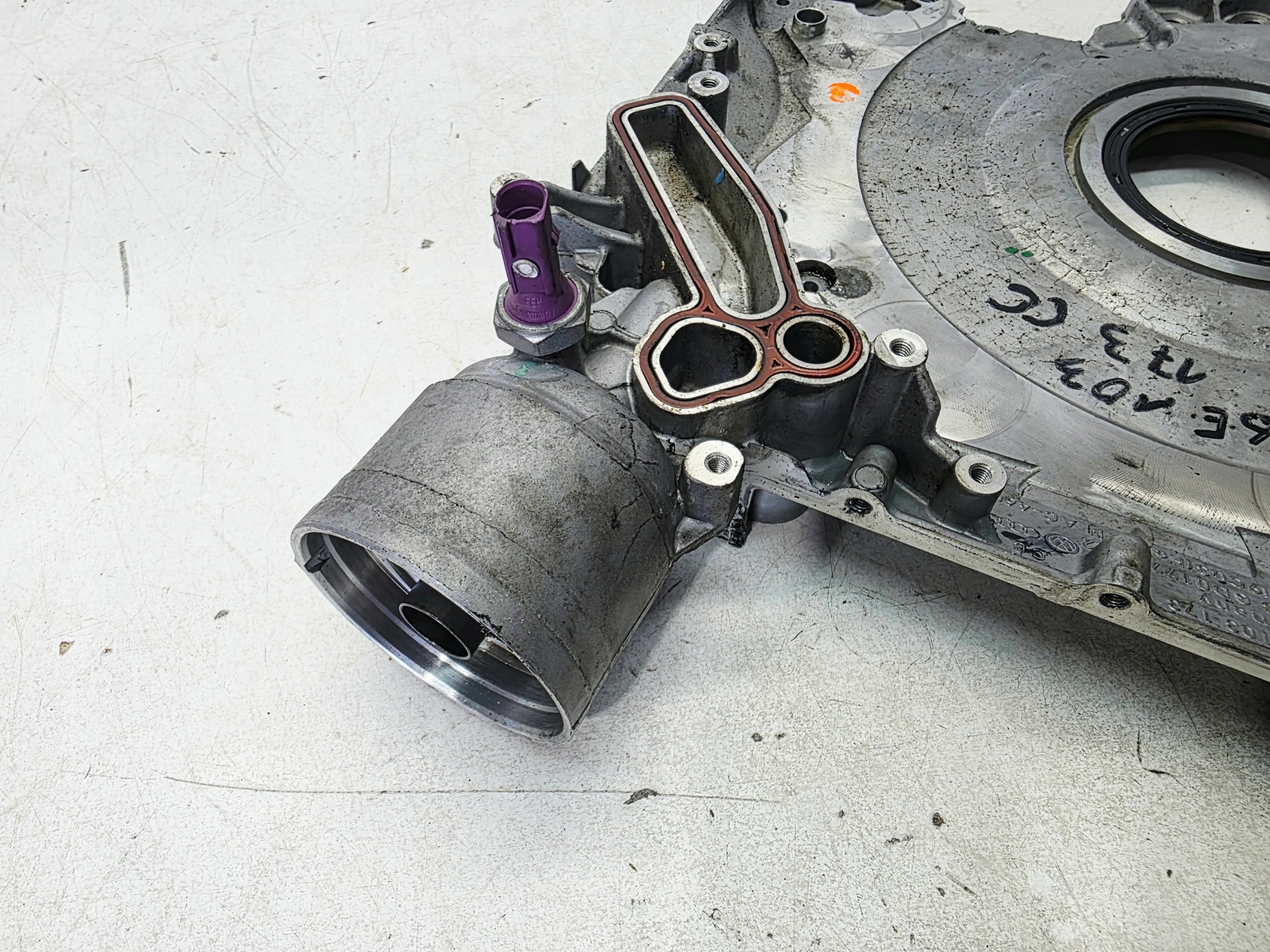 Couvercle carter distribution Arrière AUDI A6 C7 A7 A8 D4 3.0 TFSI 06E103173CC