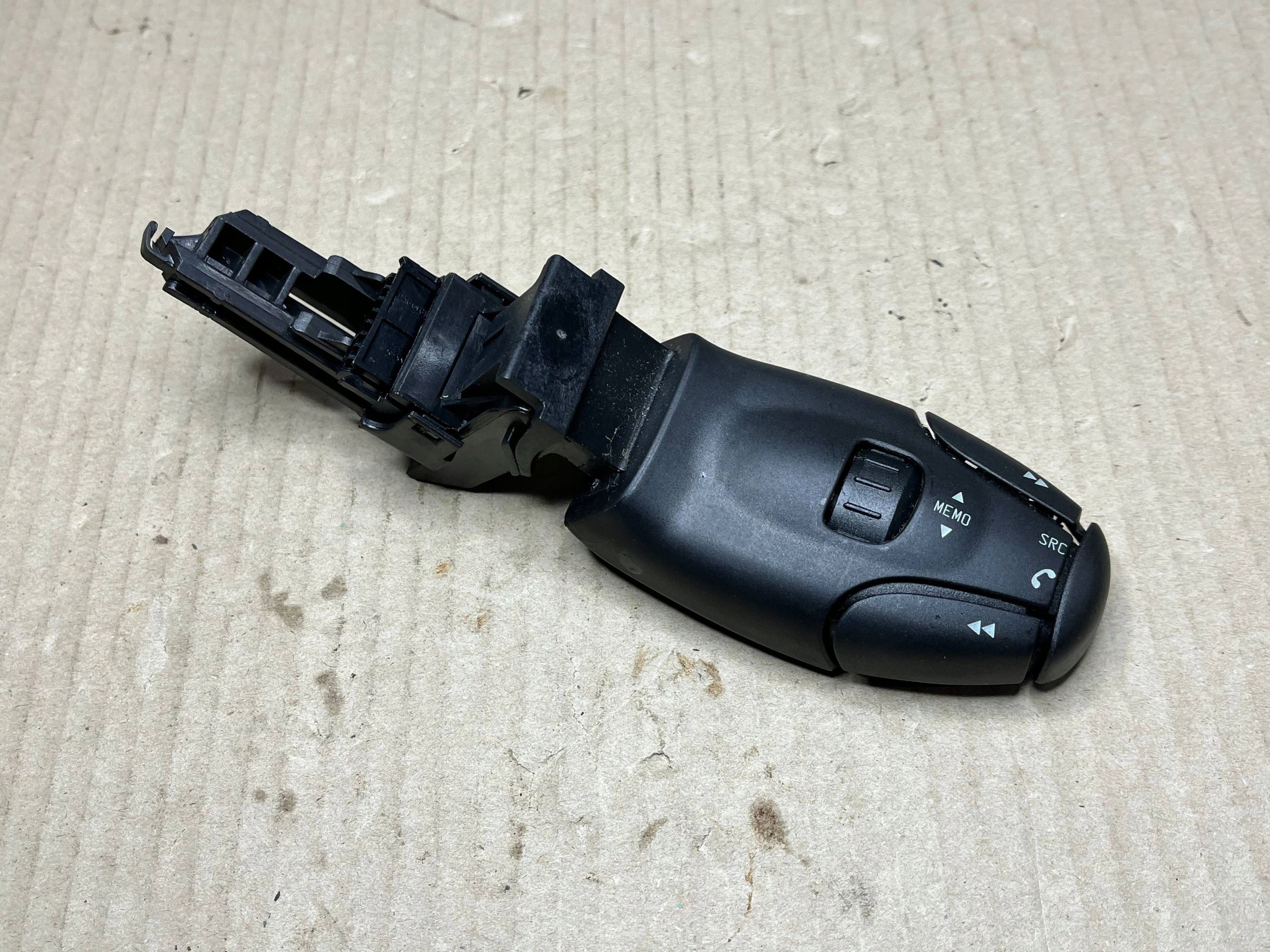 switch of indicators Citroen C3 624361