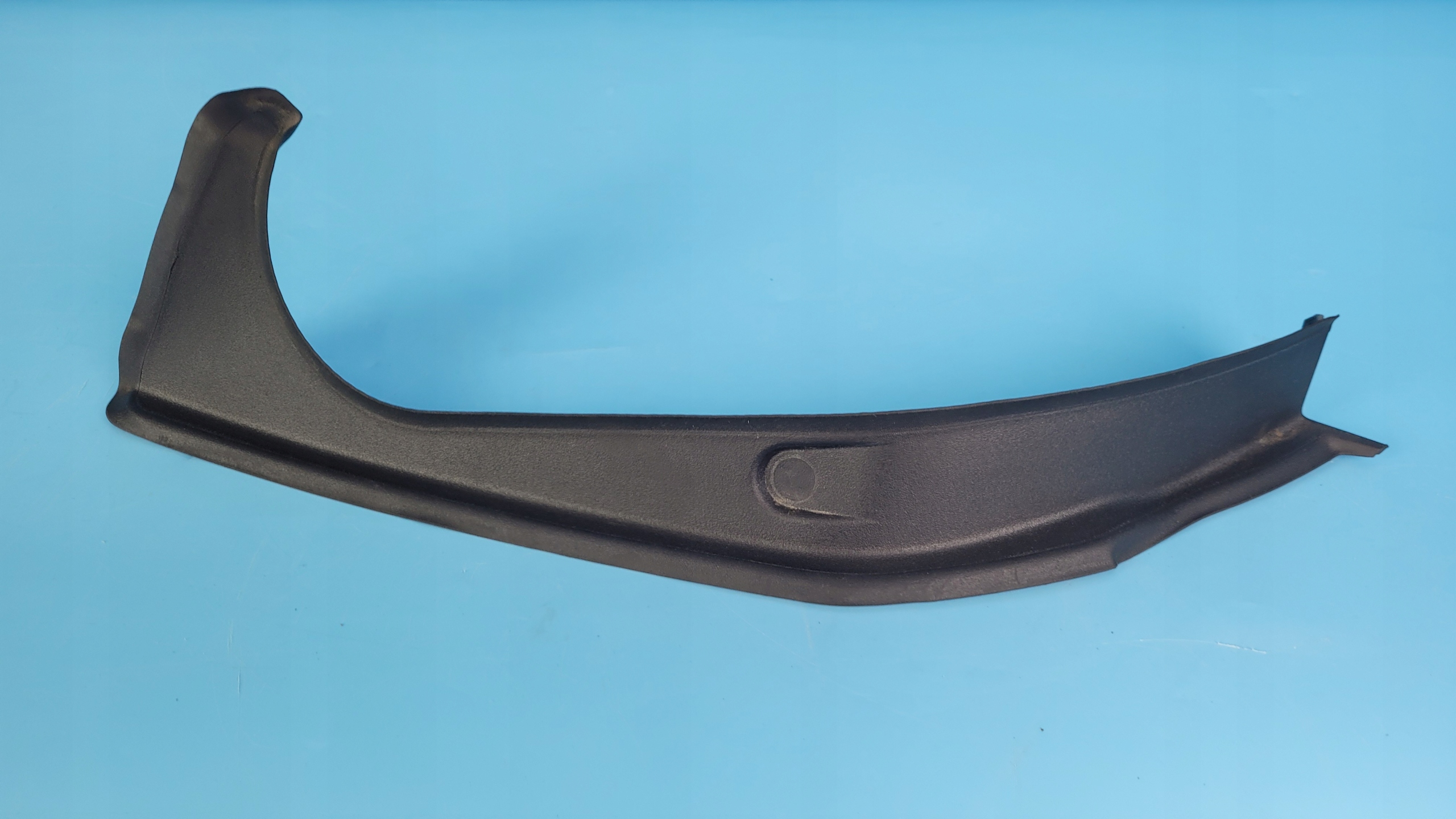 MERCEDES W206 OSŁONA OKŁADZINA BAGAŻNIKA LEWA A2066900302