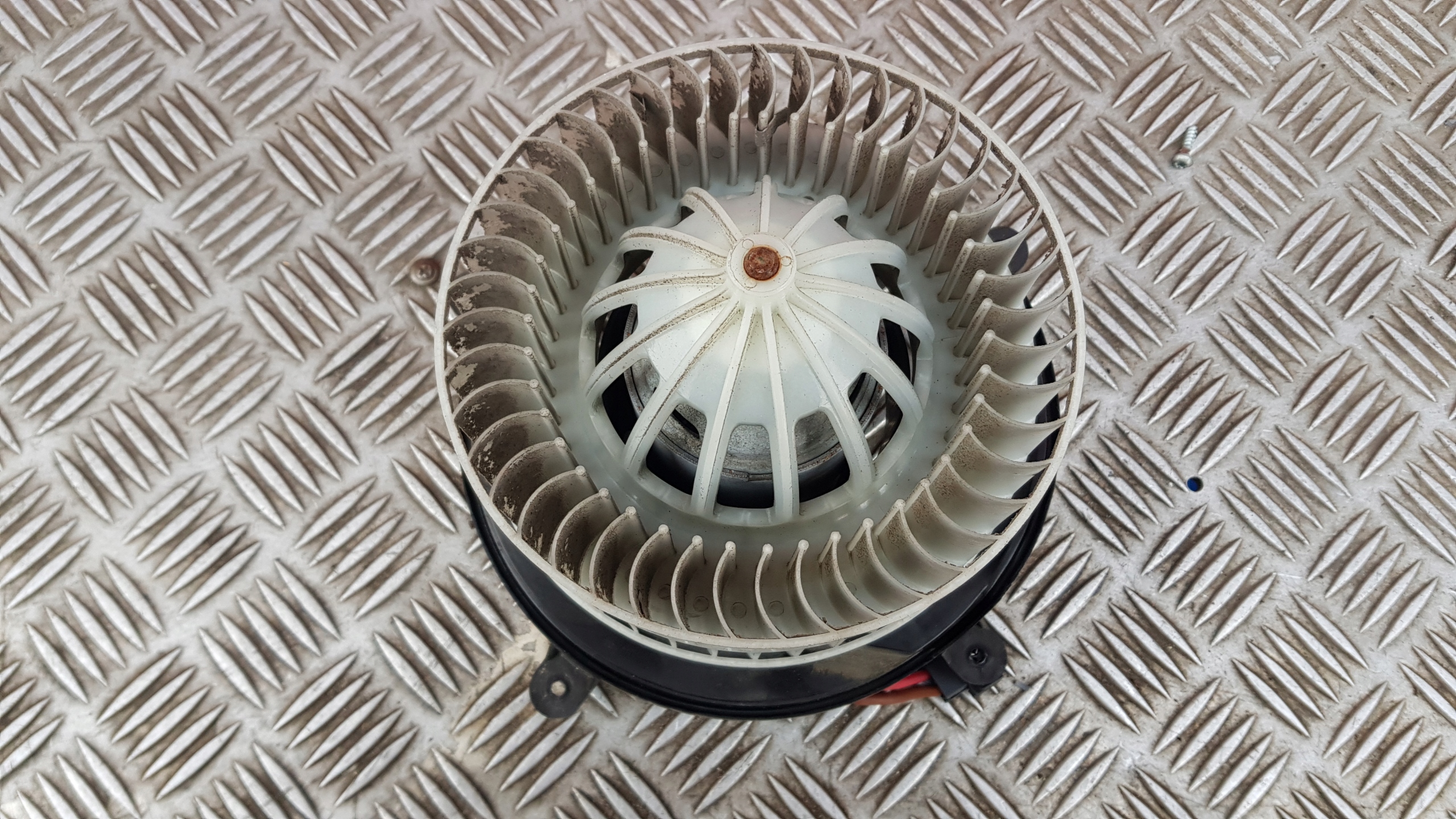 MERCEDES E-KLASA W211 fan heating