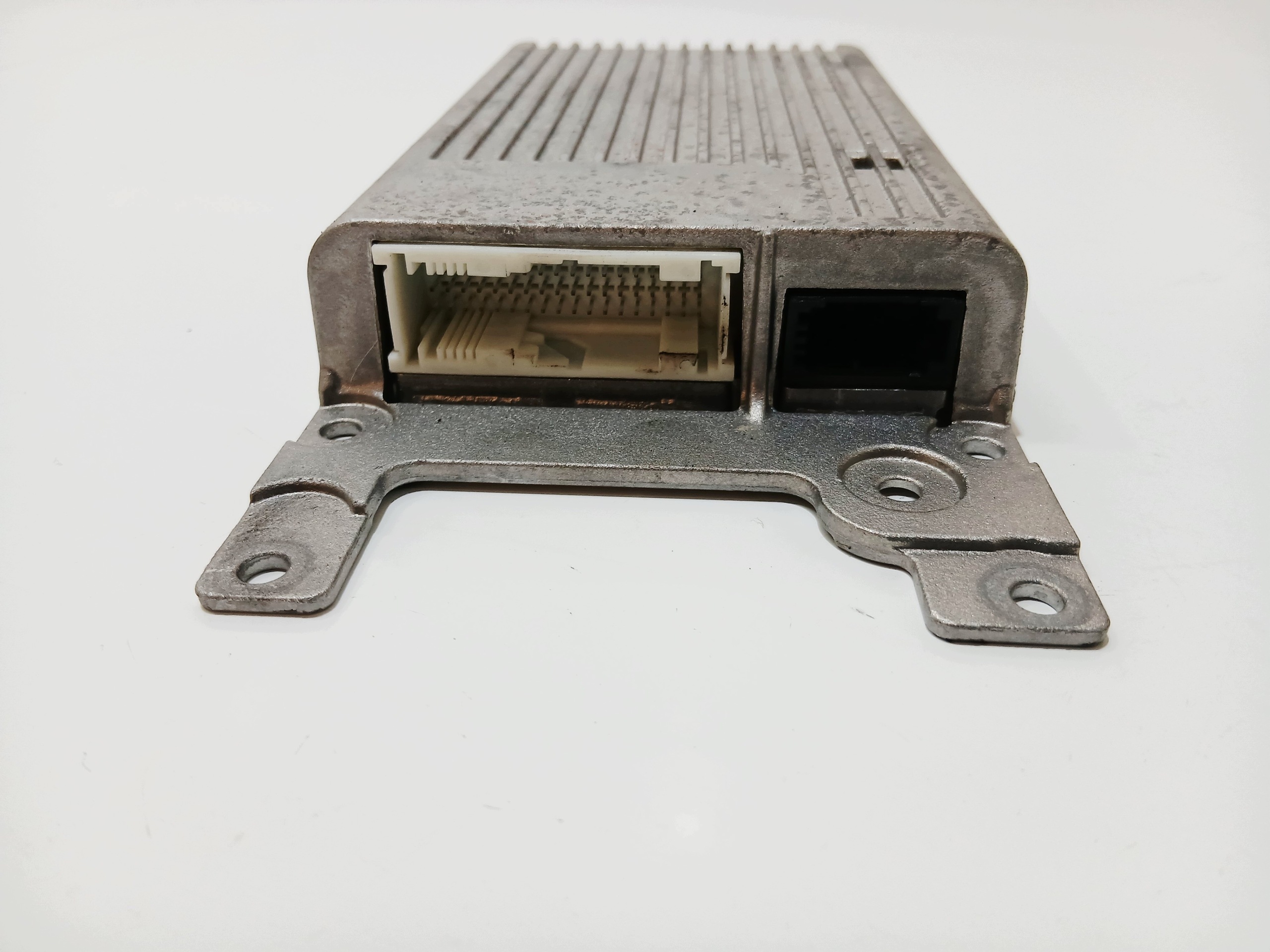 module unité de commande électronique uce BLUETOOTH BMW X1 E84 9224673
