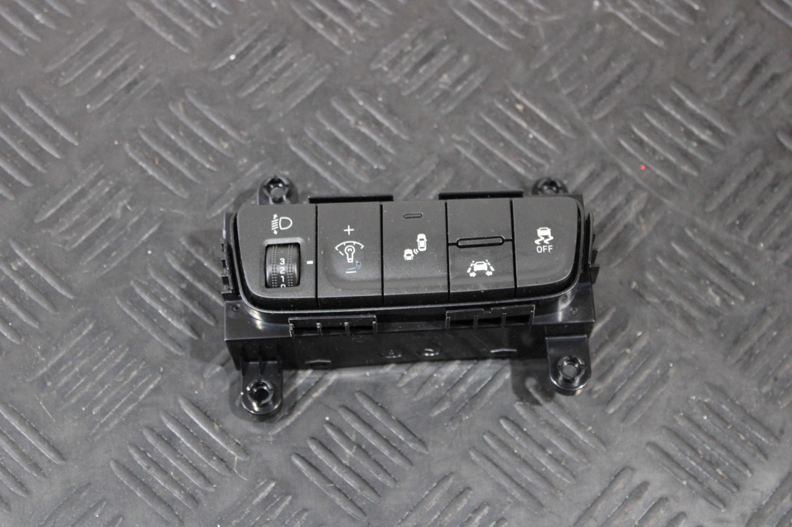 PANEL switch ASYSTENTOW 93710-J9070 HYUNDAI KONA 1.6 CRDI