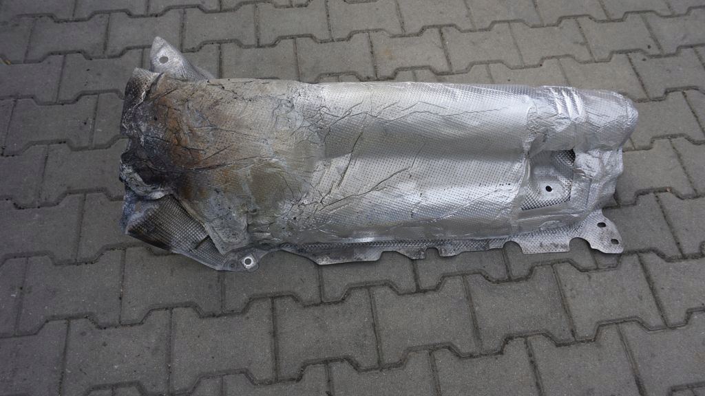 VOLVO XC90 II - Blende Abdeckung TERMICZNA TUNELU 31696412