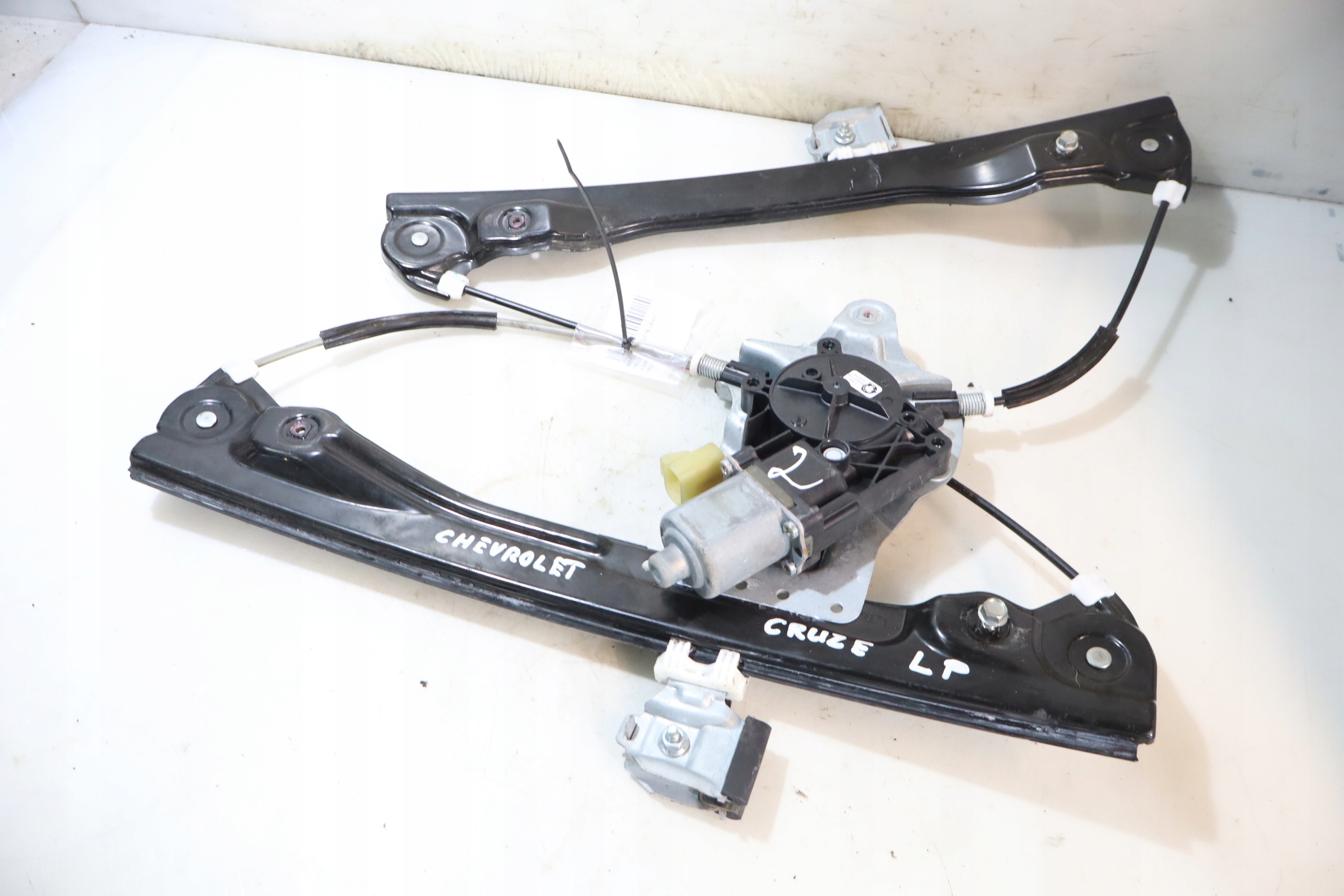 MECHANIZM SZYB LEWY PRZÓD CHEVROLET CRUZE Producent części Chevrolet