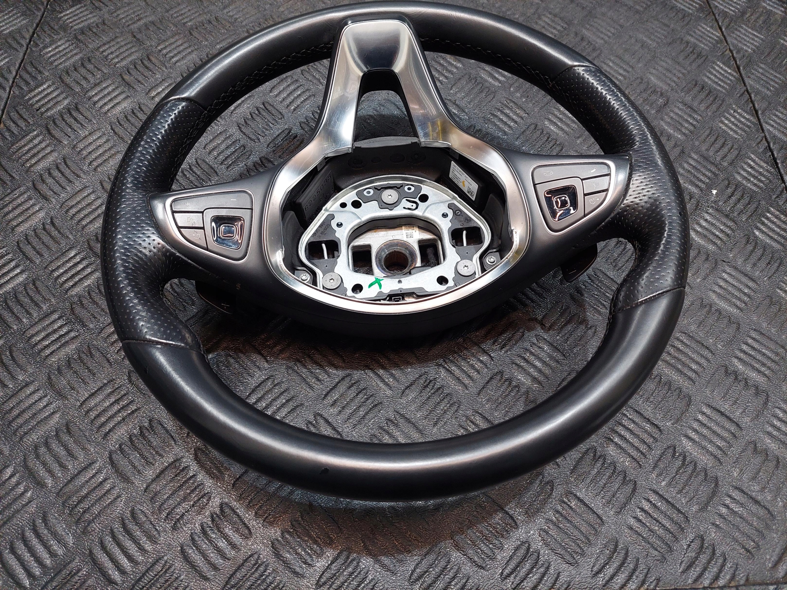 steering wheel, MULTIFUNKCJA with shifting MERCEDES E W213