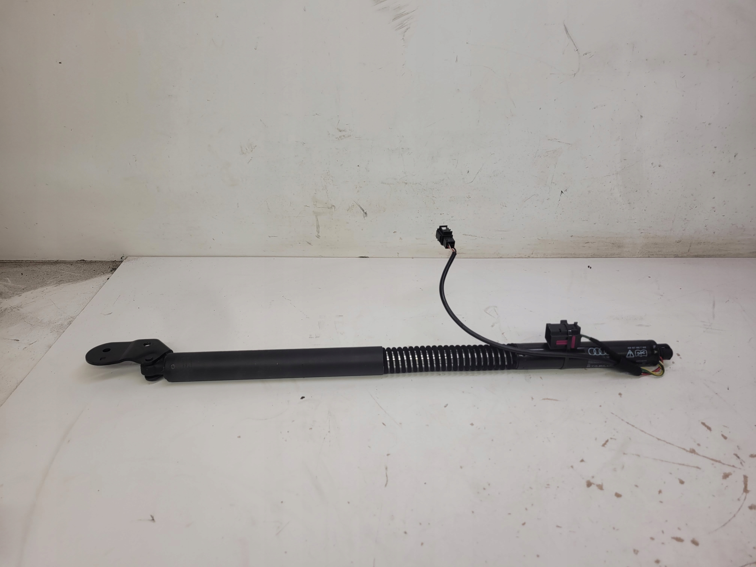 damper telescope bonnet rear part AUDI A7 4G8827852F