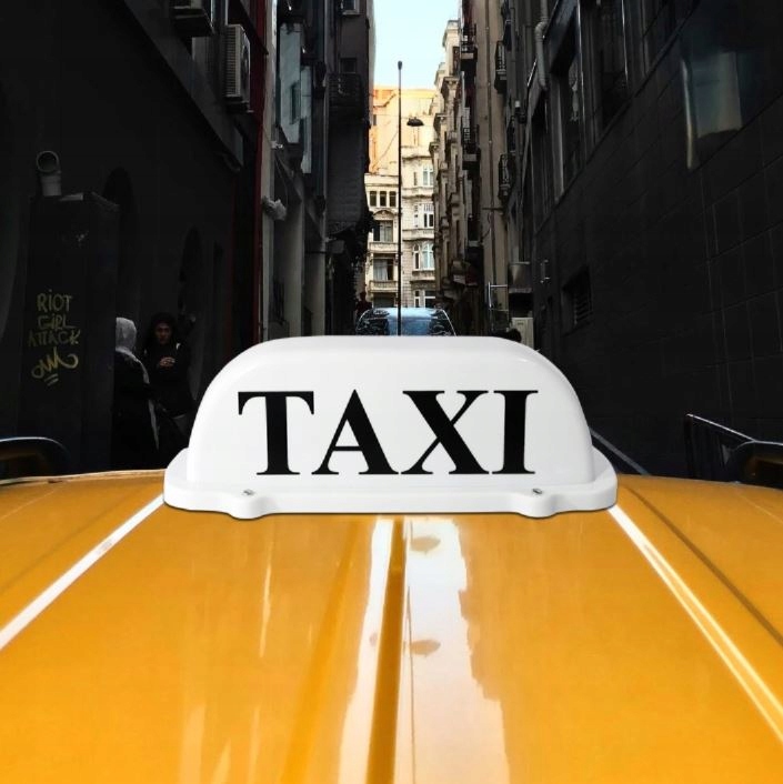 KOGUT LAMPA LED SZPAKÓWKA SYGNALIZATOR TAXI BIAŁA MOCNE PRZYSSAWKI 12V Kolor biały