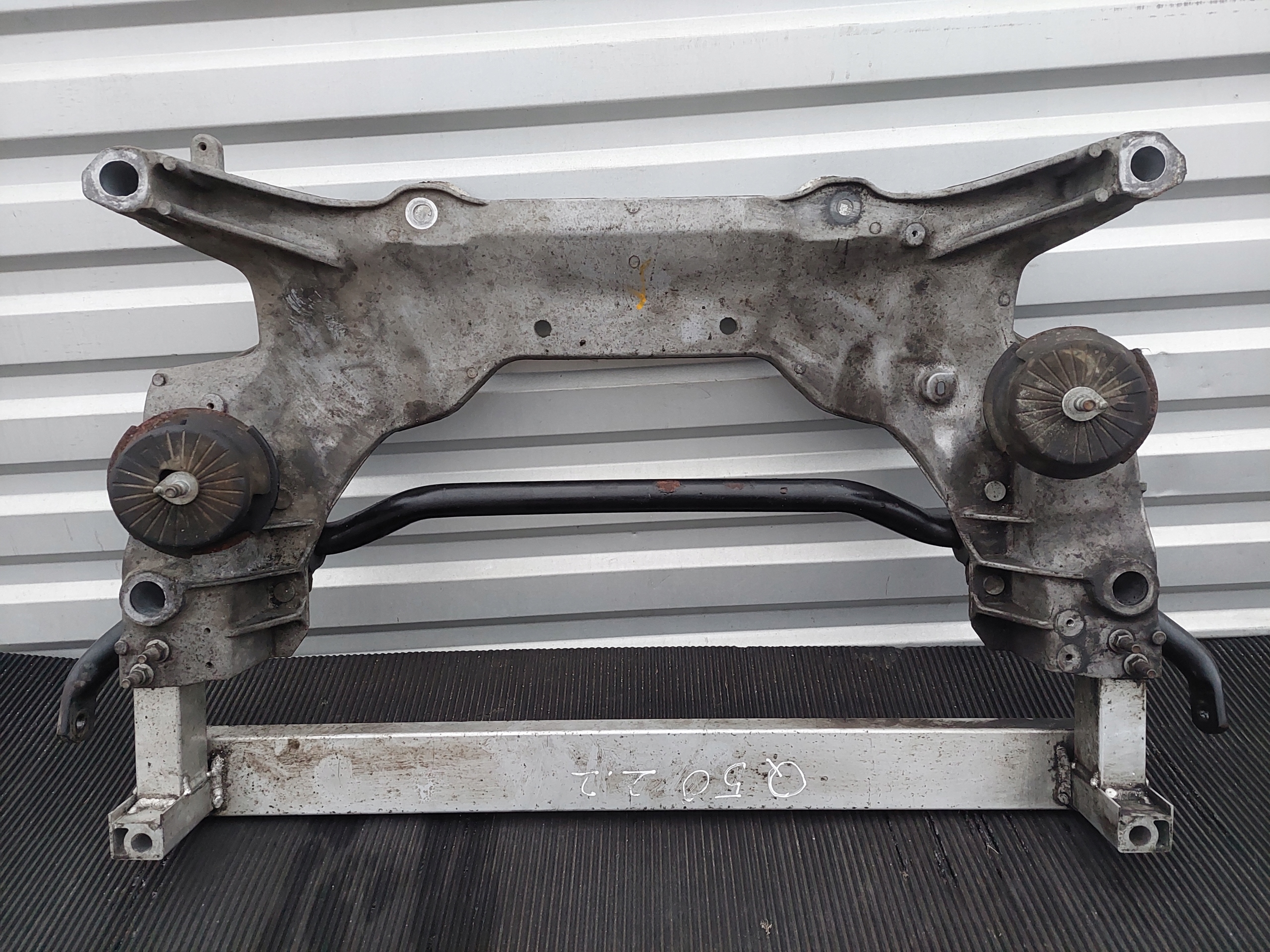 axle beam front sider front engine mount INFINITI Q50 2.2 D