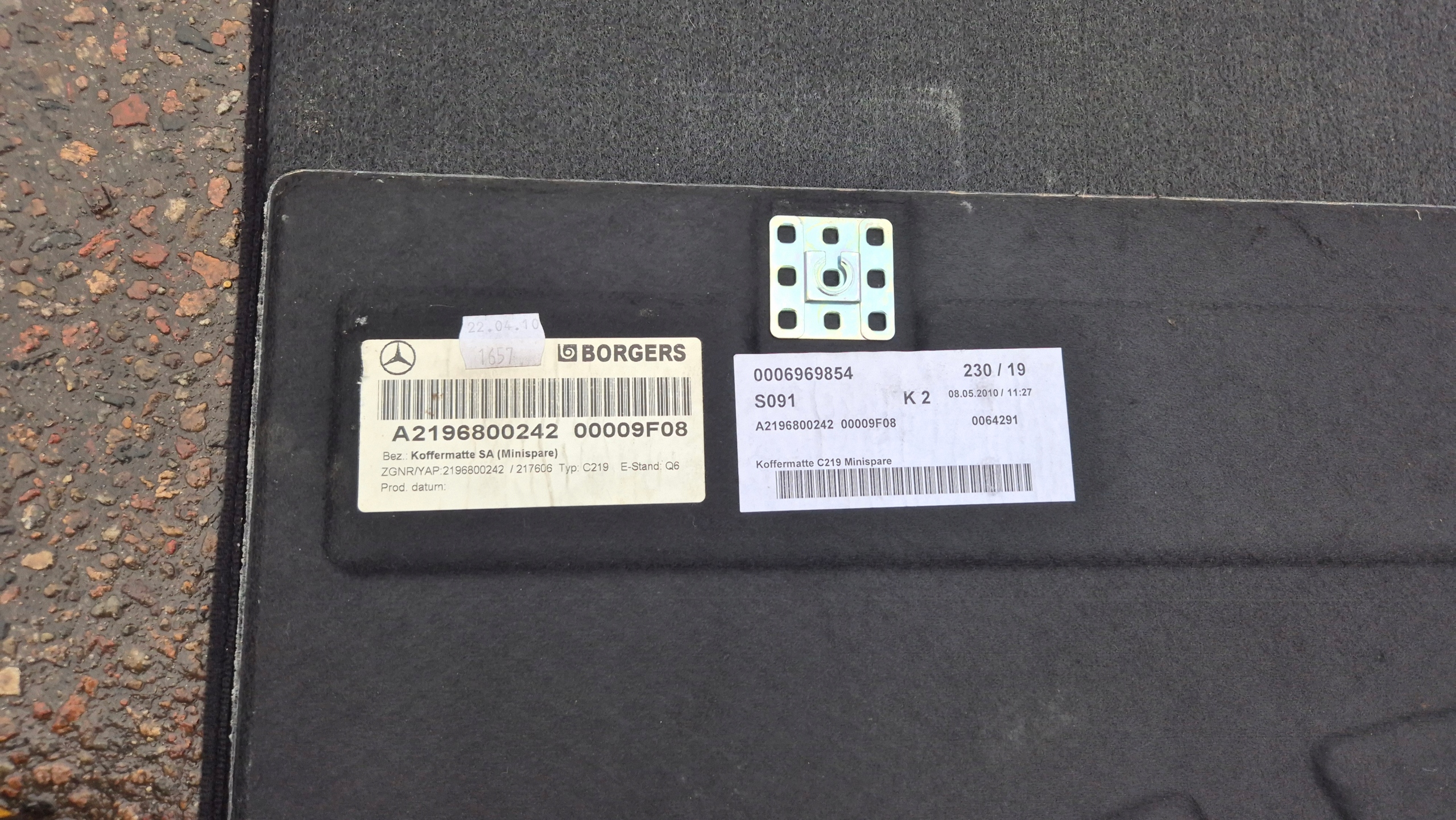 mats floor boot 2196800242 MERCEDES CLS W219
