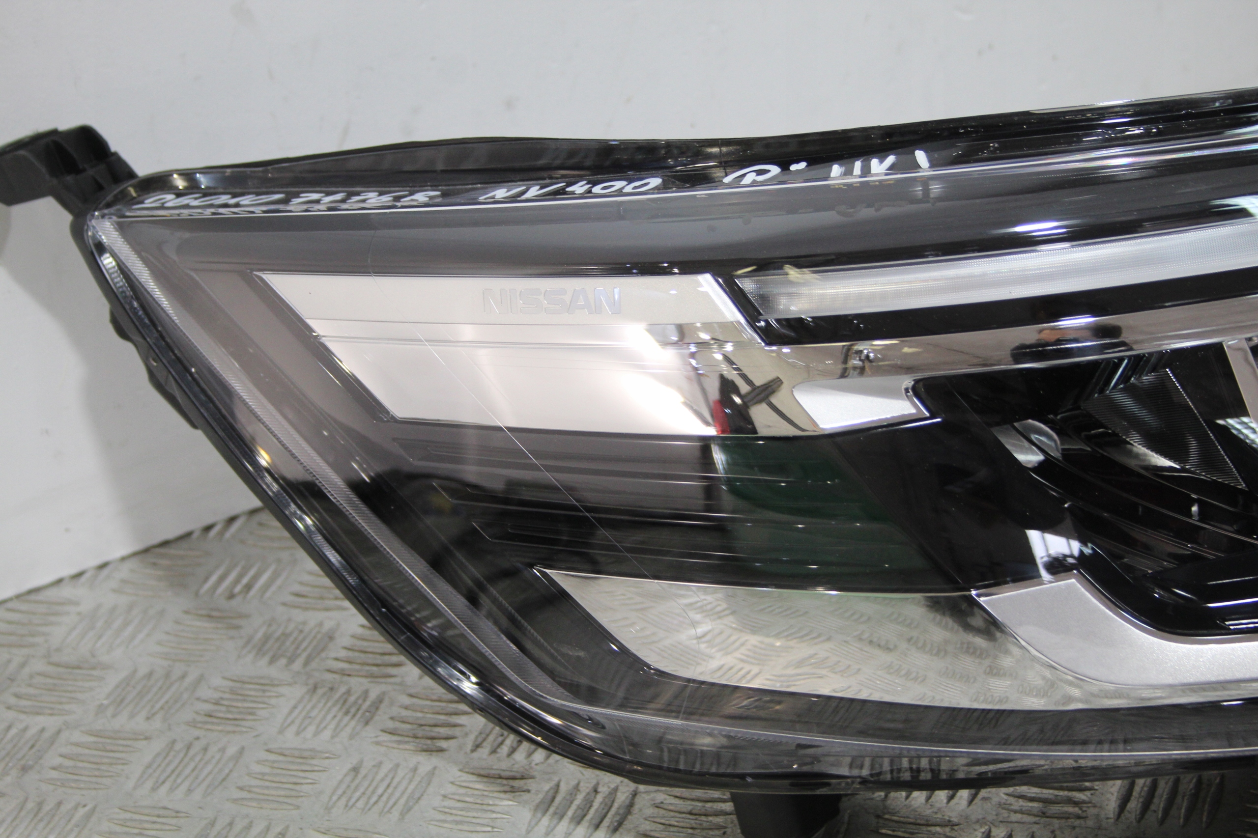 lights front LED NISSAN PRIMASTAR II 2 LIFT NV300