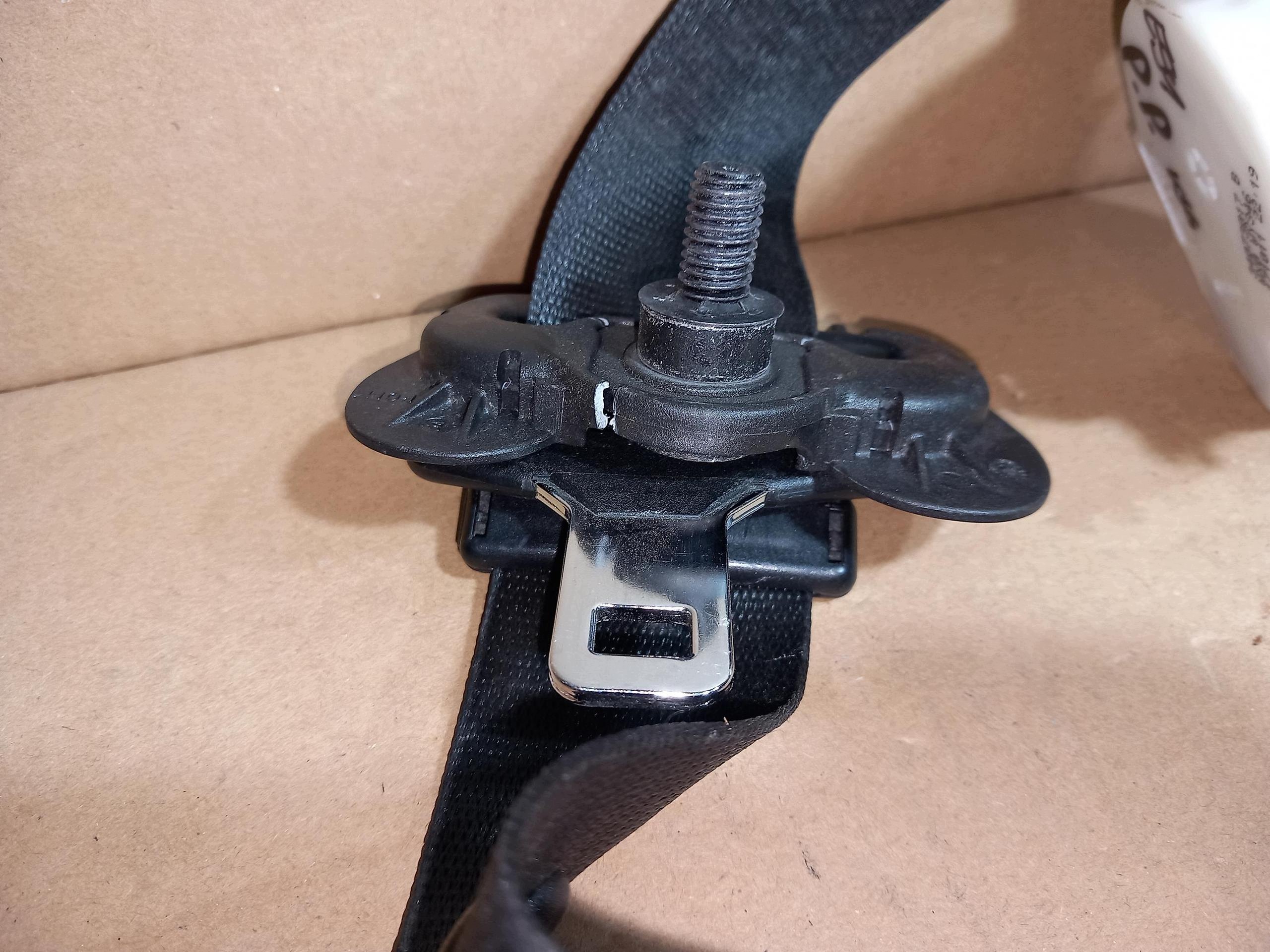 tension belt safety right front BMW SERIA 3 E90 E91 34073017B