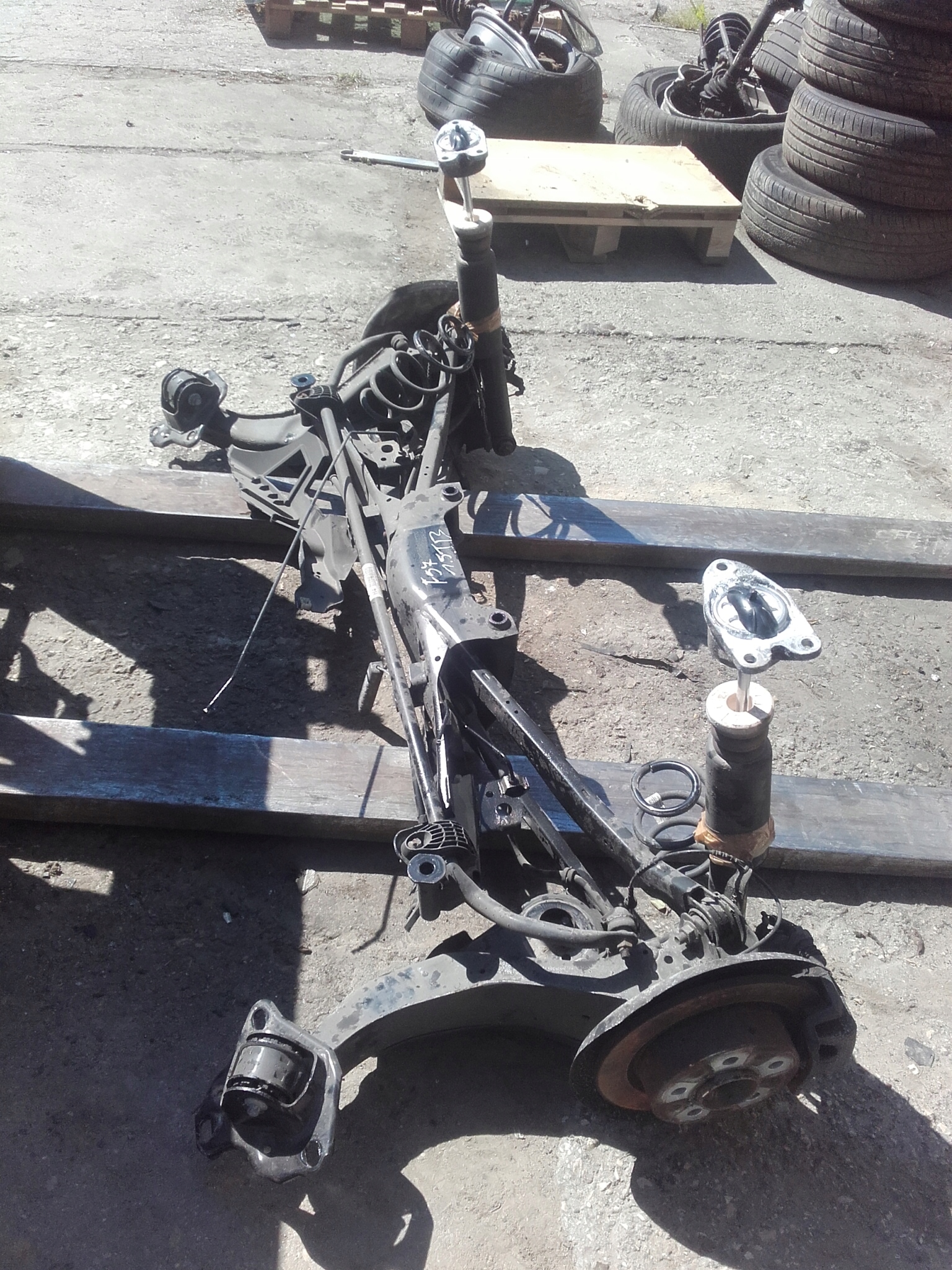 MINI COOPER F57 ZAWIESZENIE TYŁ TYLNE OŚ Producent części Mini OE