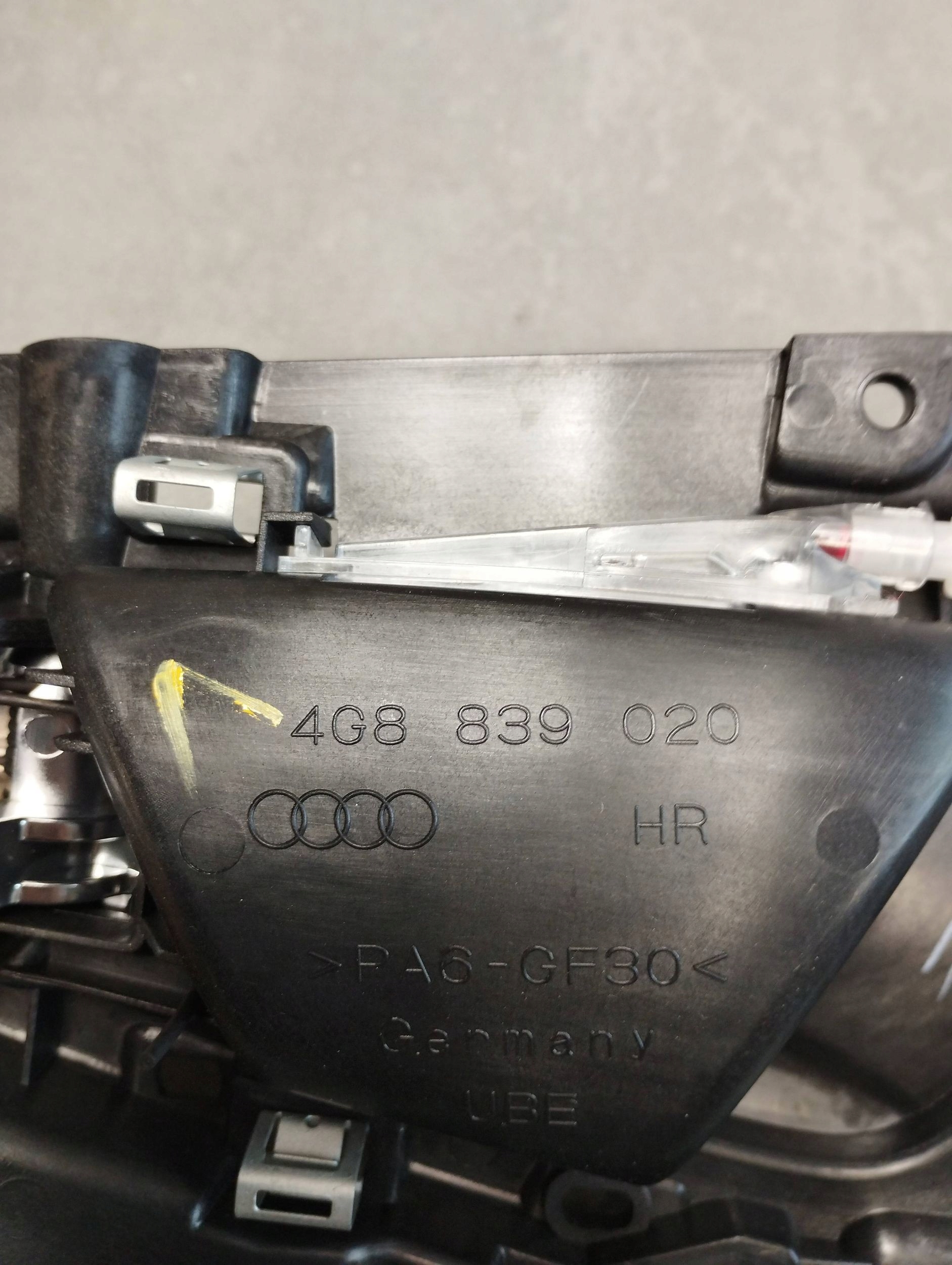 Audi A7 4G 2016 handle inner right rear part 4G8839020
