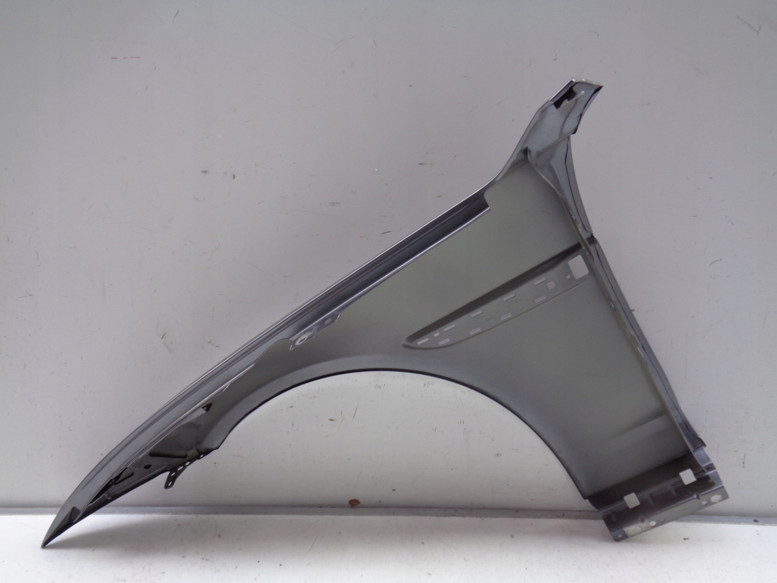 fender right front JAGUAR XE 15- NR 21365