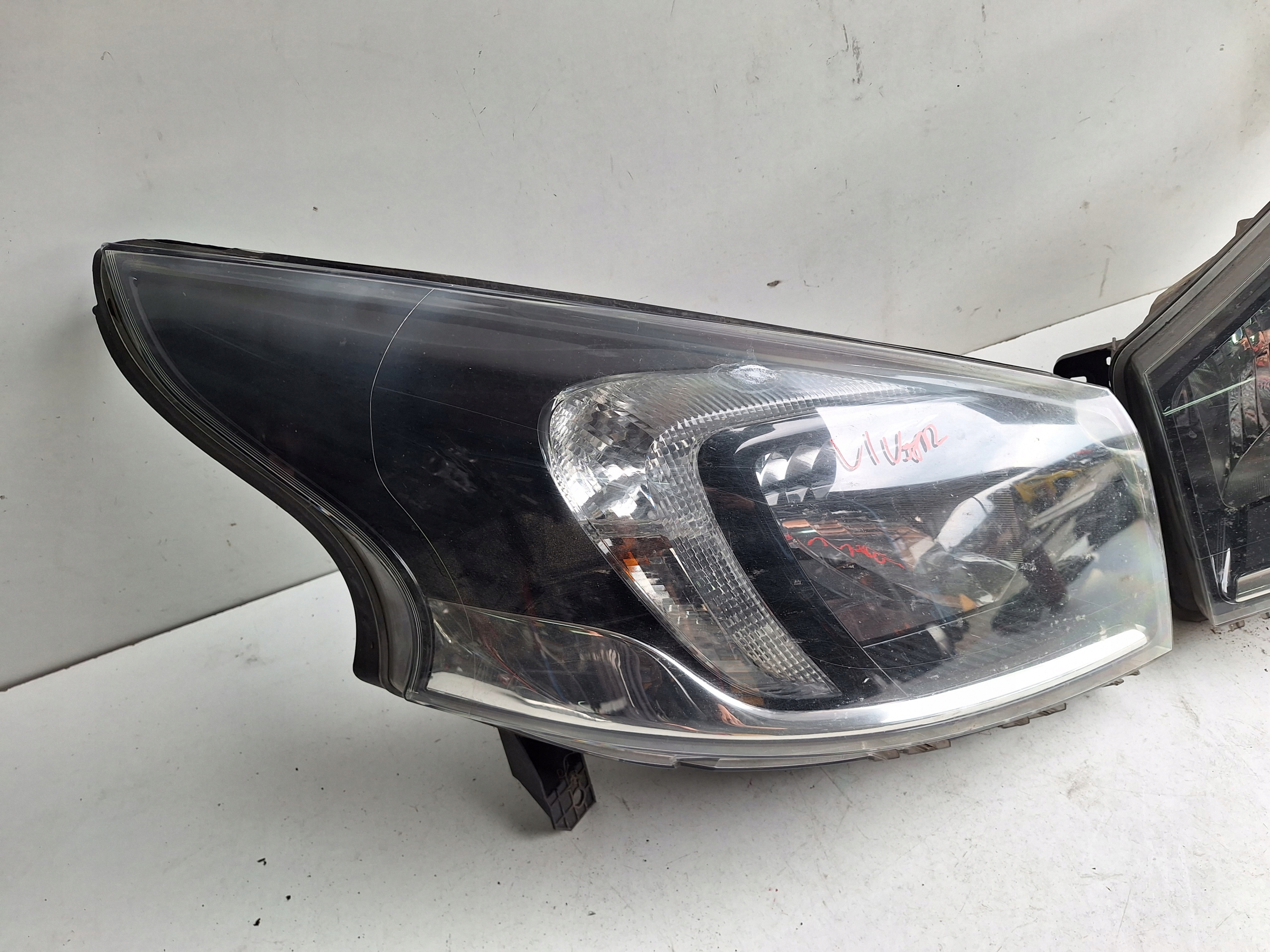OPEL VIVARO B 14-19 light right UK