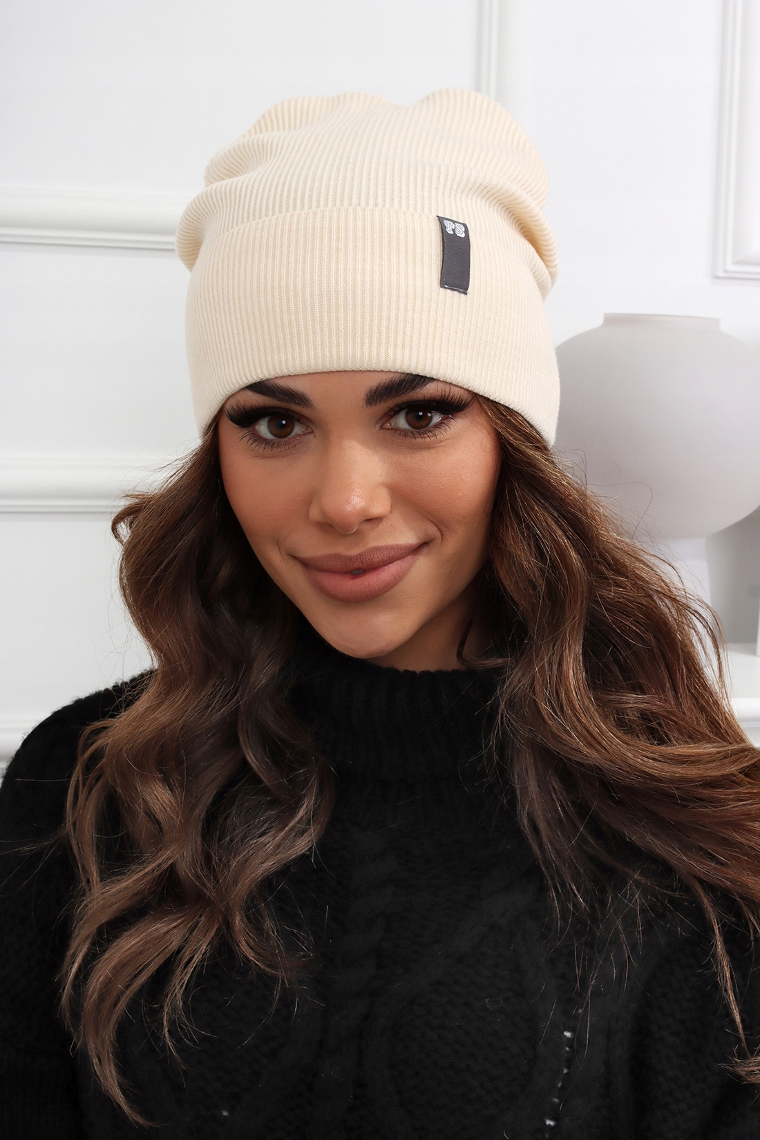 CZAPKA DAMSKA ZIMOWA CIEPŁA SPORTOWA BEANIE MODNA WYGODNA KOLORY 2746 Model 2746