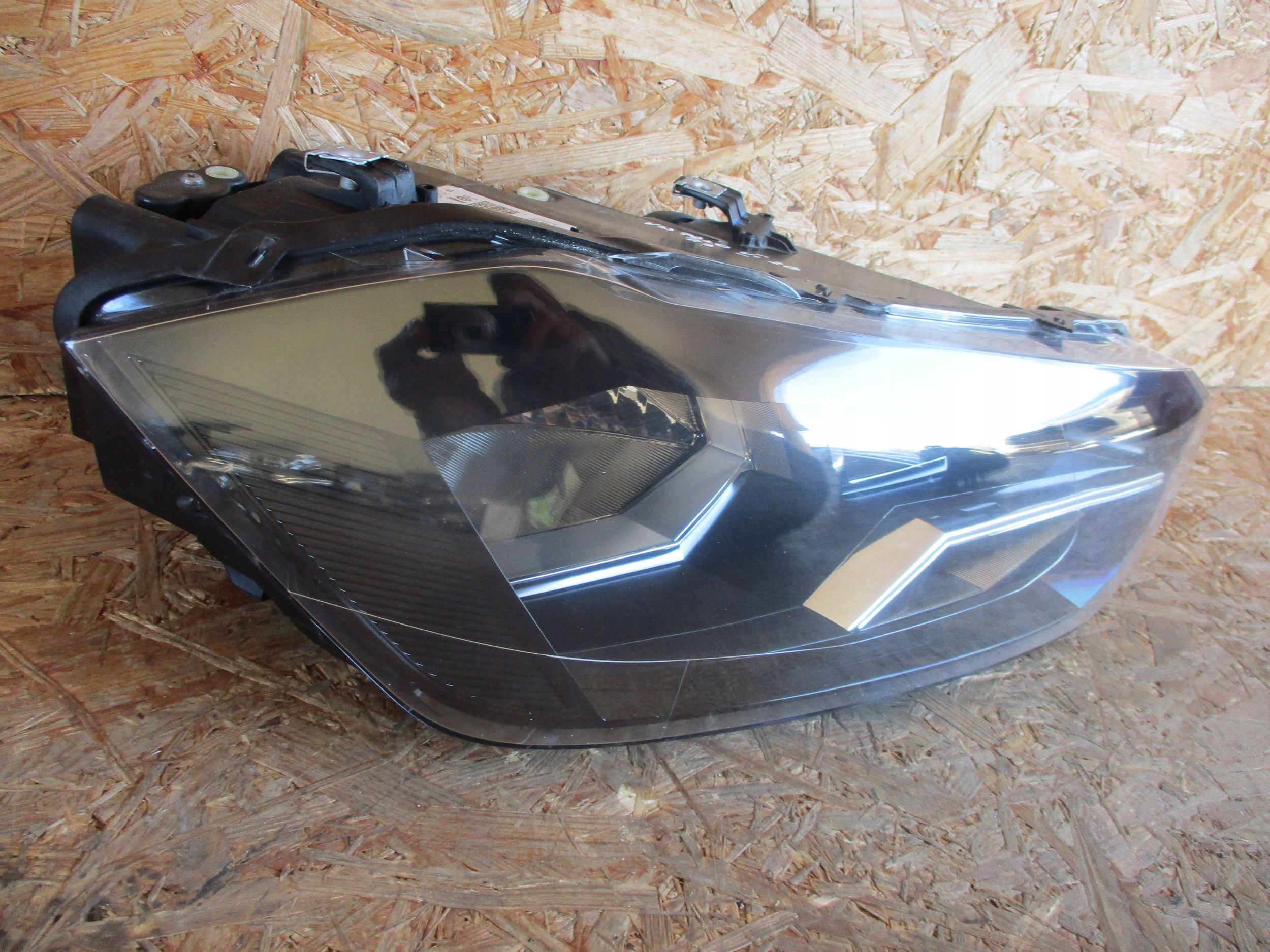 light front front right VW POLO VI 2G1