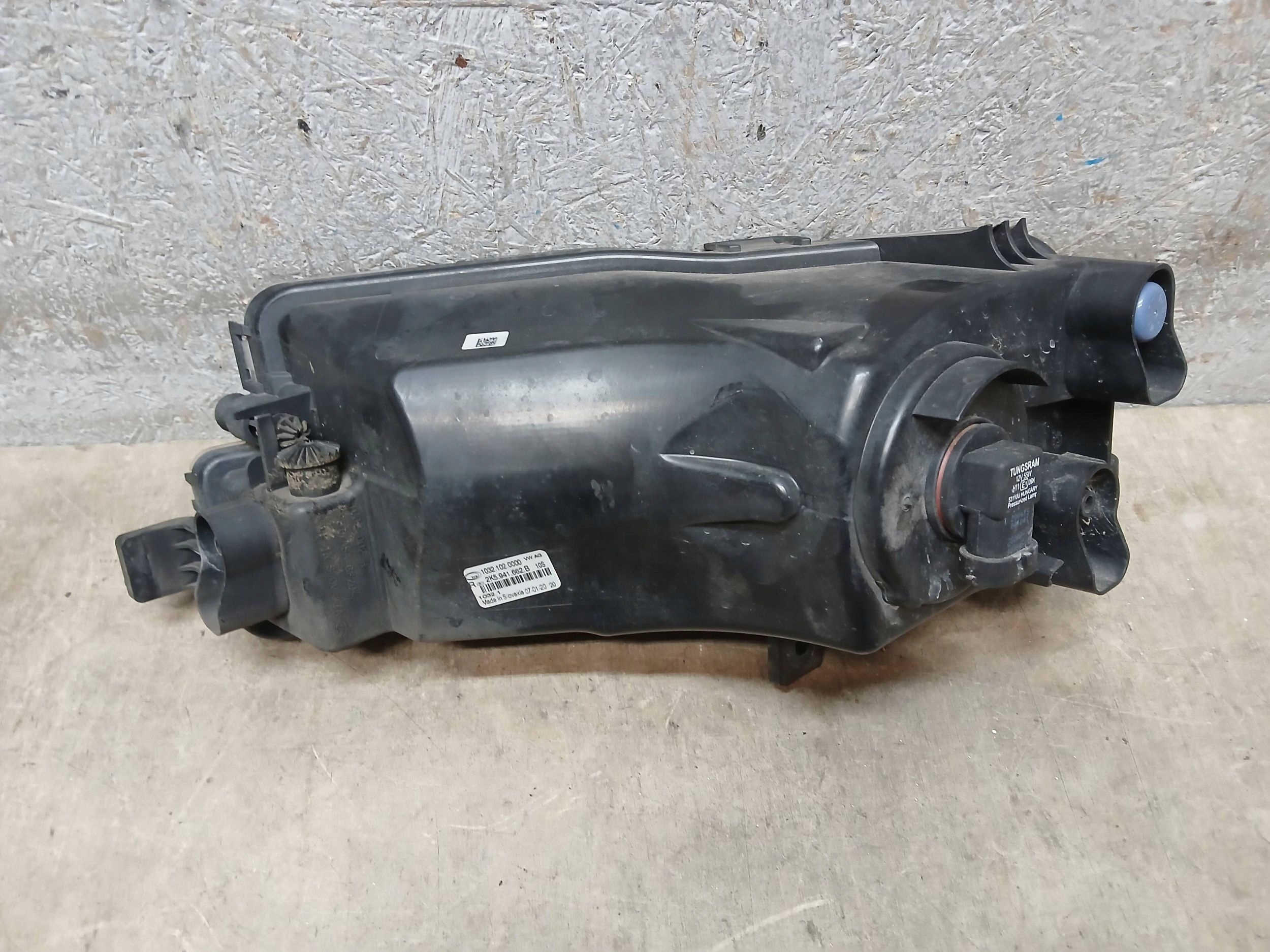 fog light front right VW CADDY 2K5 15- 2K5941662B
