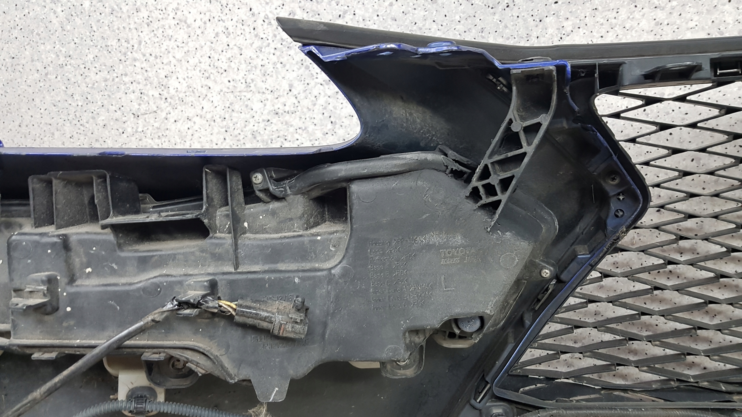 LEXUS NX 200 F SPORT 2014 - bumper front 3540