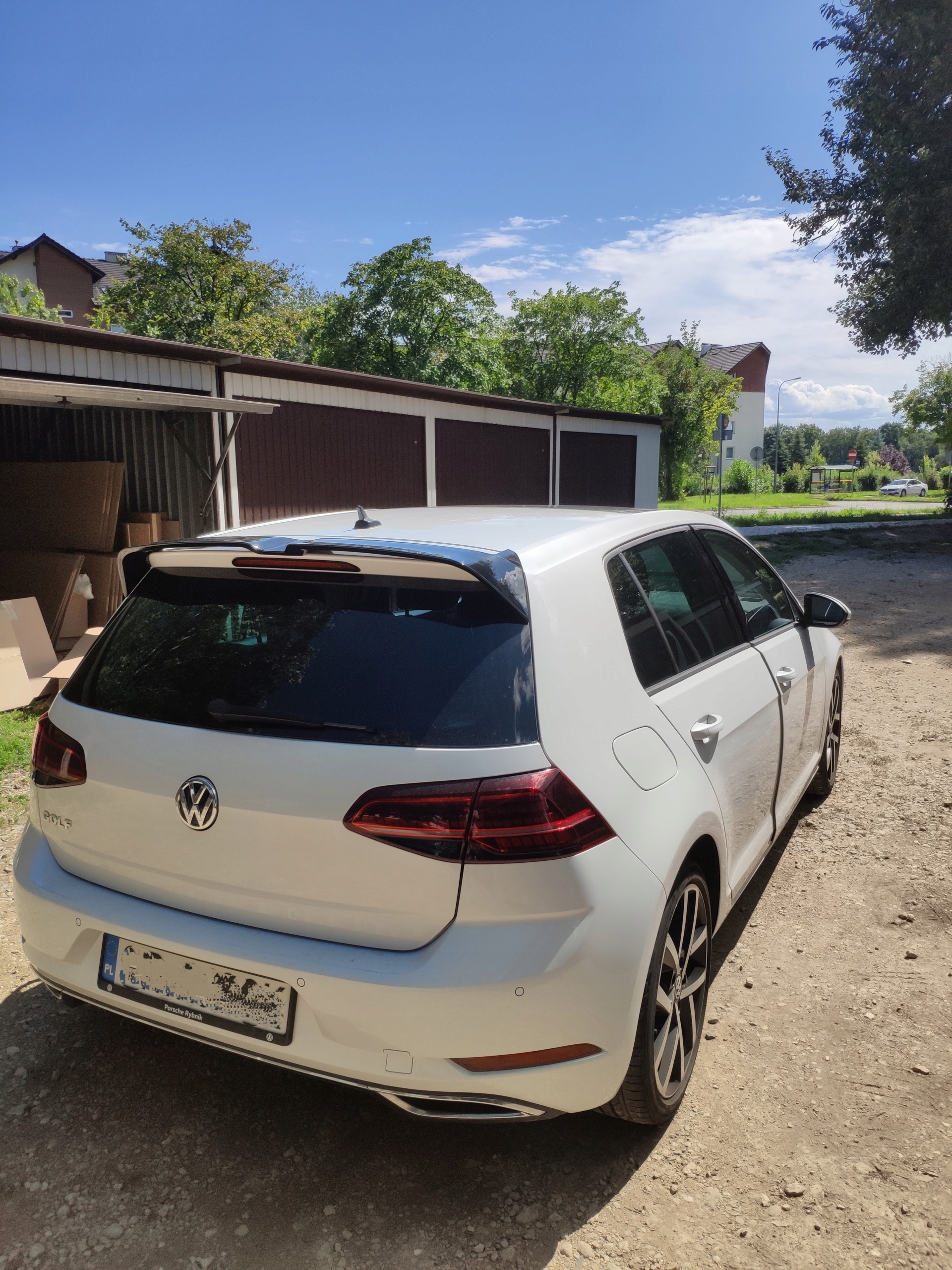 GOLF 7-7,5 STANDARD LOTKA SPOILER SPOJLER CZARNY POŁYSK Typ samochodu Samochody osobowe