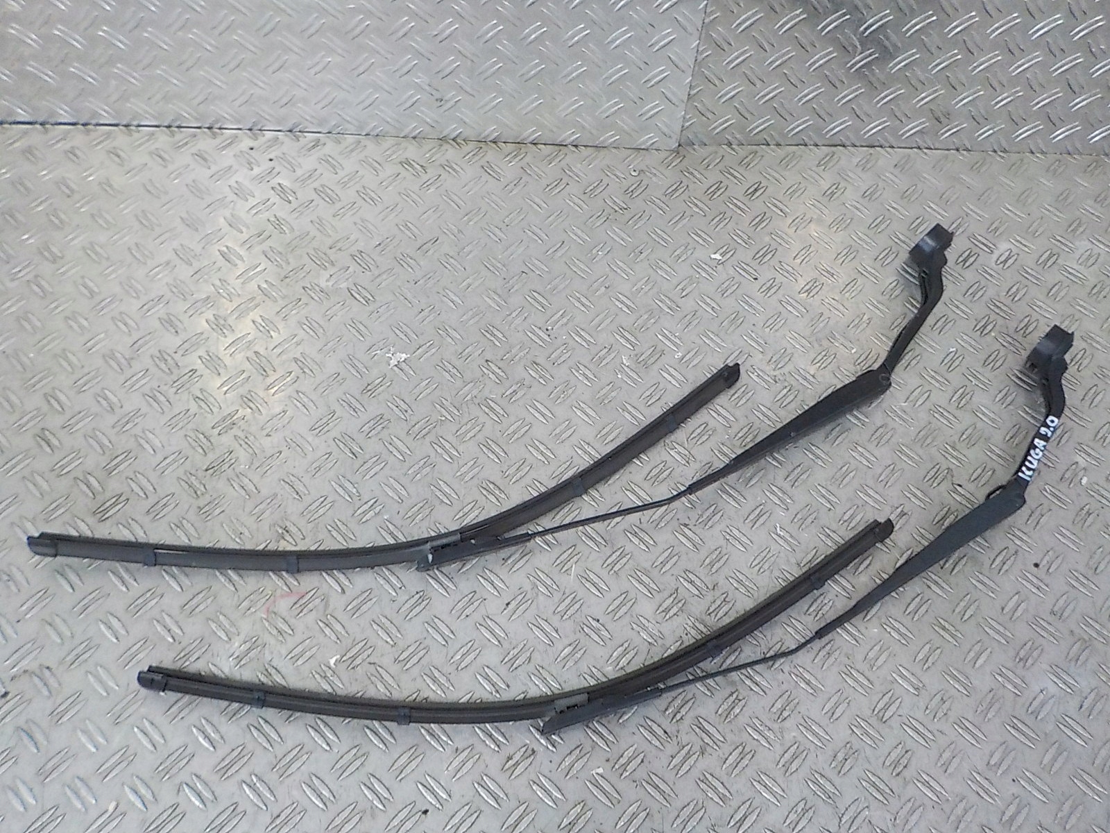 FORD KUGA MK2 13-19 ВАЖЕЛІ СКЛООЧИСНИКА