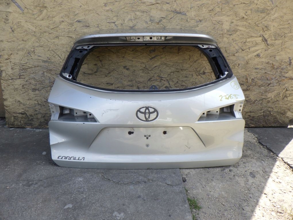 TOYOTA COROLLA E21 KOMBI 18- Heckklappe