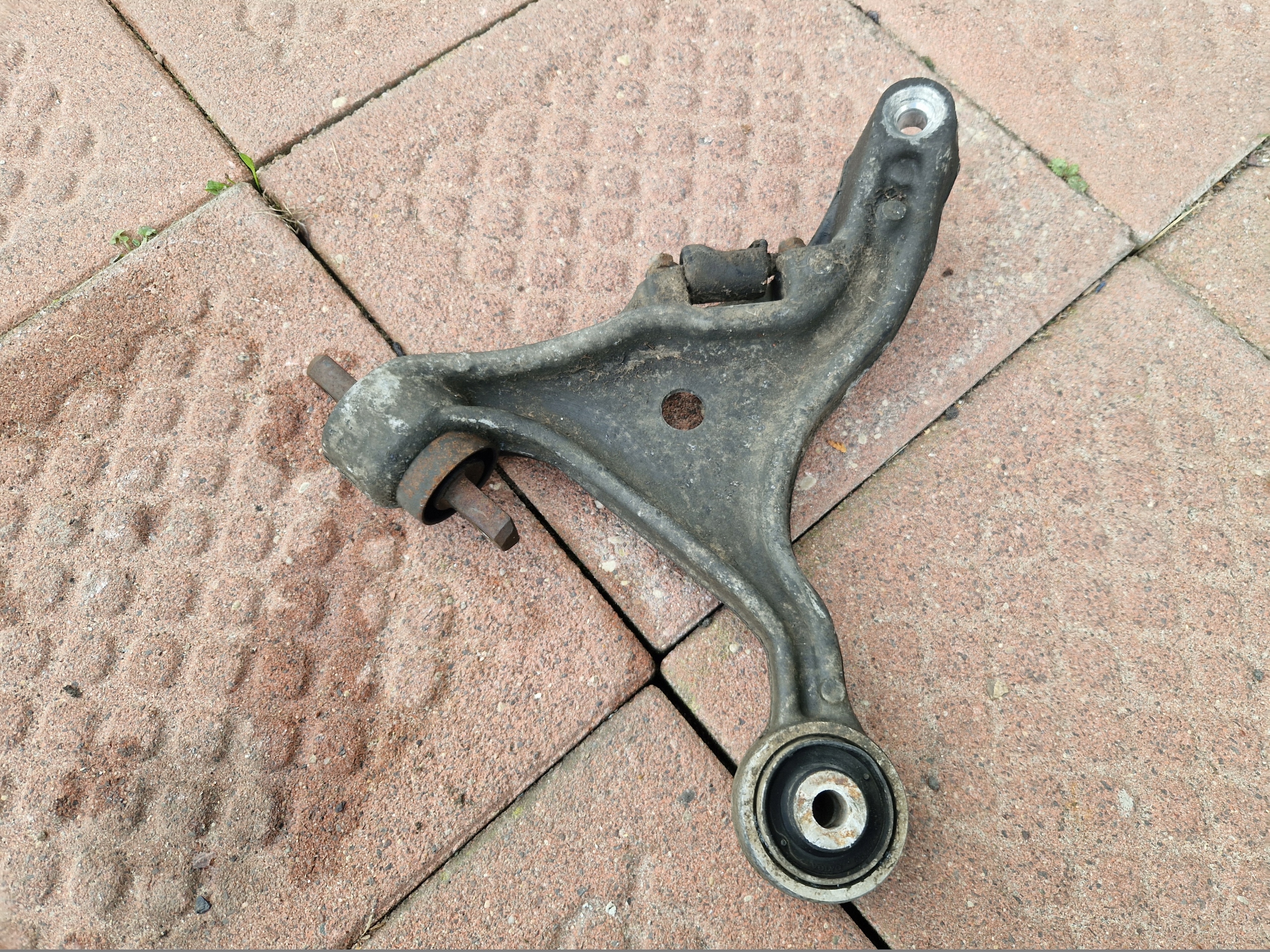 arm left front front VOLVO V70 II 2 9492119