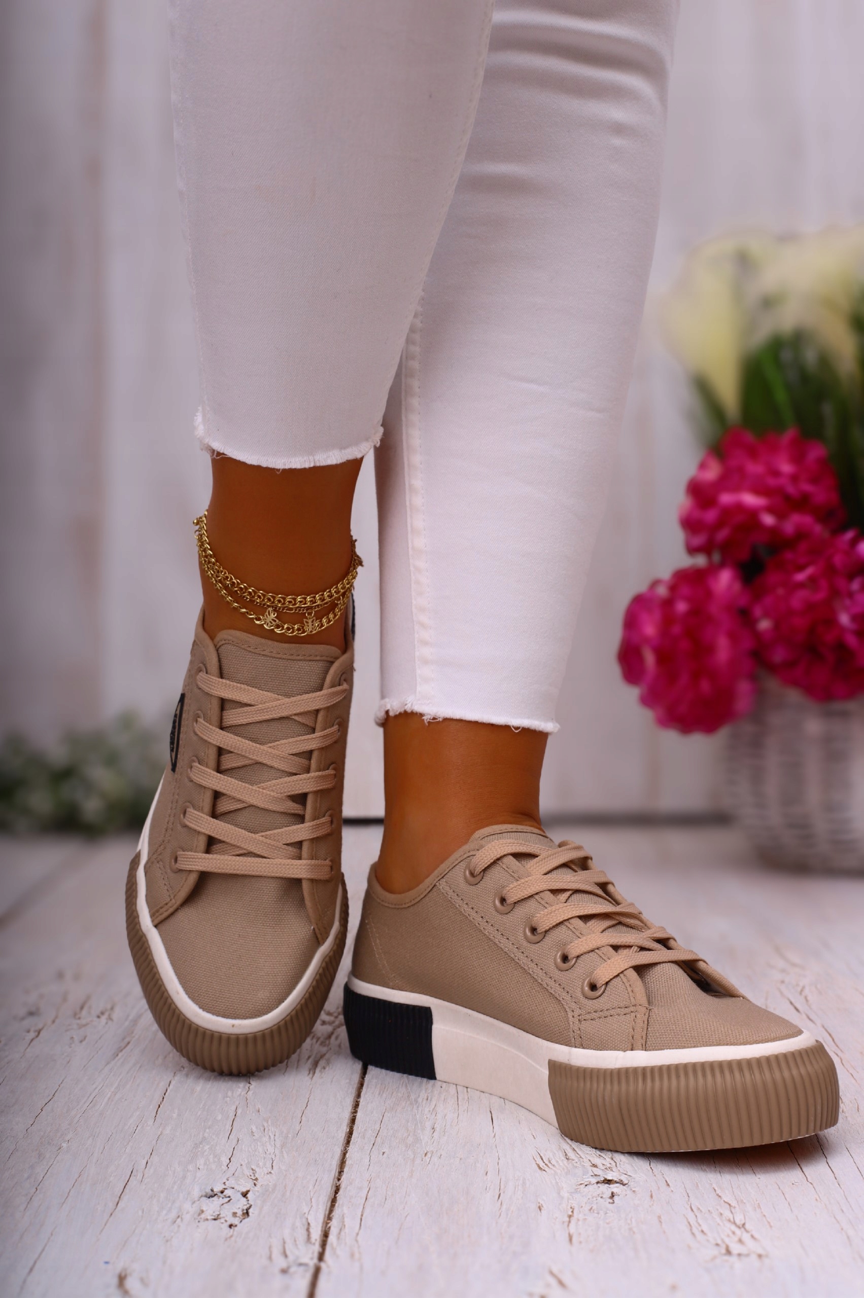 BUTY DAMSKIE SPORTOWE TRAMPKI WYGODNE WIĄZANE MODNE Rozmiar 41